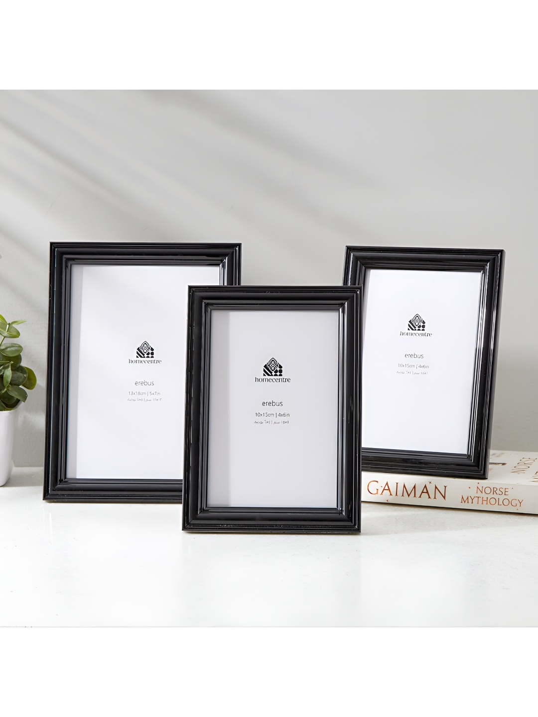 

Home Centre Sepia Detroit Black & White 3 Pieces Table Photo Frames