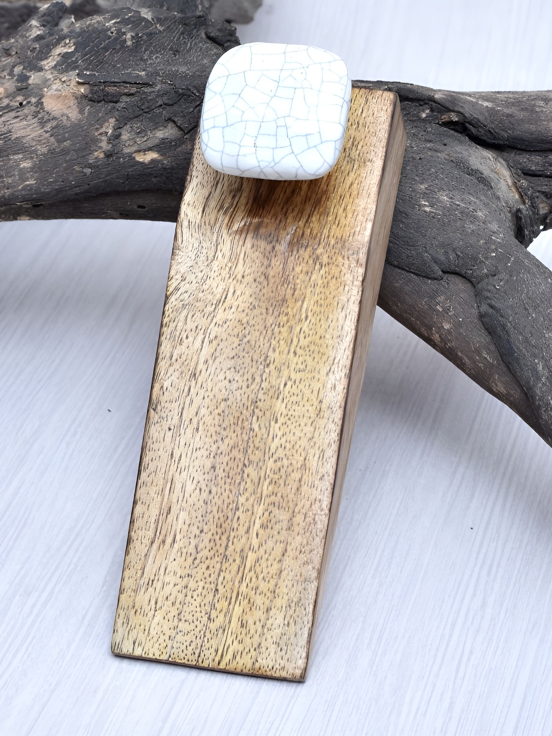 

Indianshelf Beige & White Printed Door Stopper