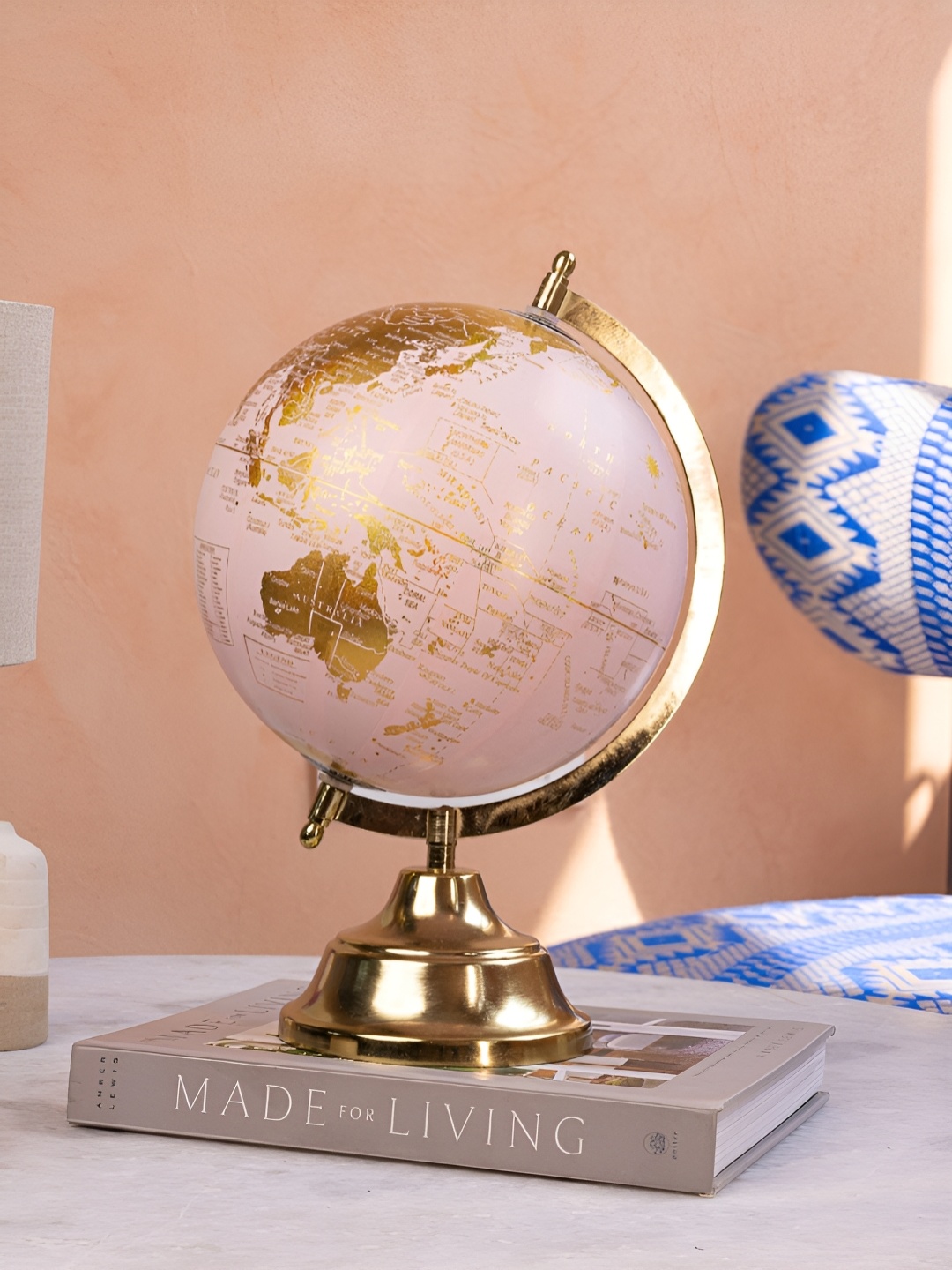 

Artstory Ventures Gold-Toned Pink Globe Decorative Showpiece