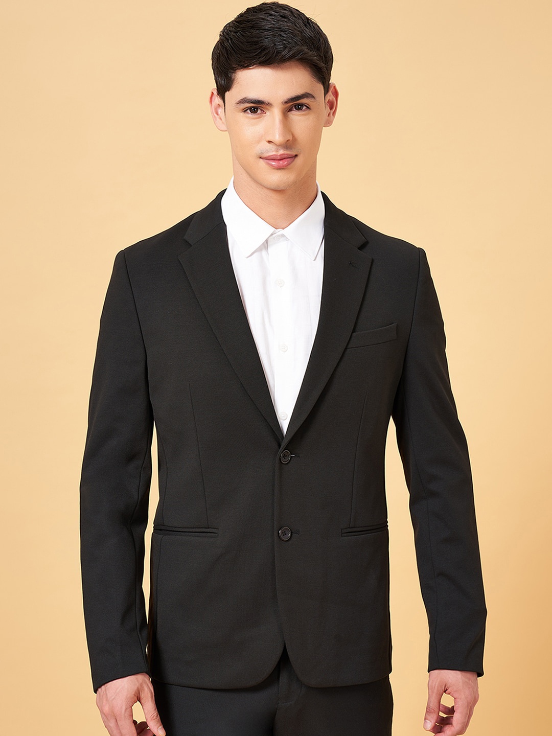 

BYFORD by Pantaloons Peaked Lapel Long Sleeves Single-Breasted Slim-Fit Blazer, Black