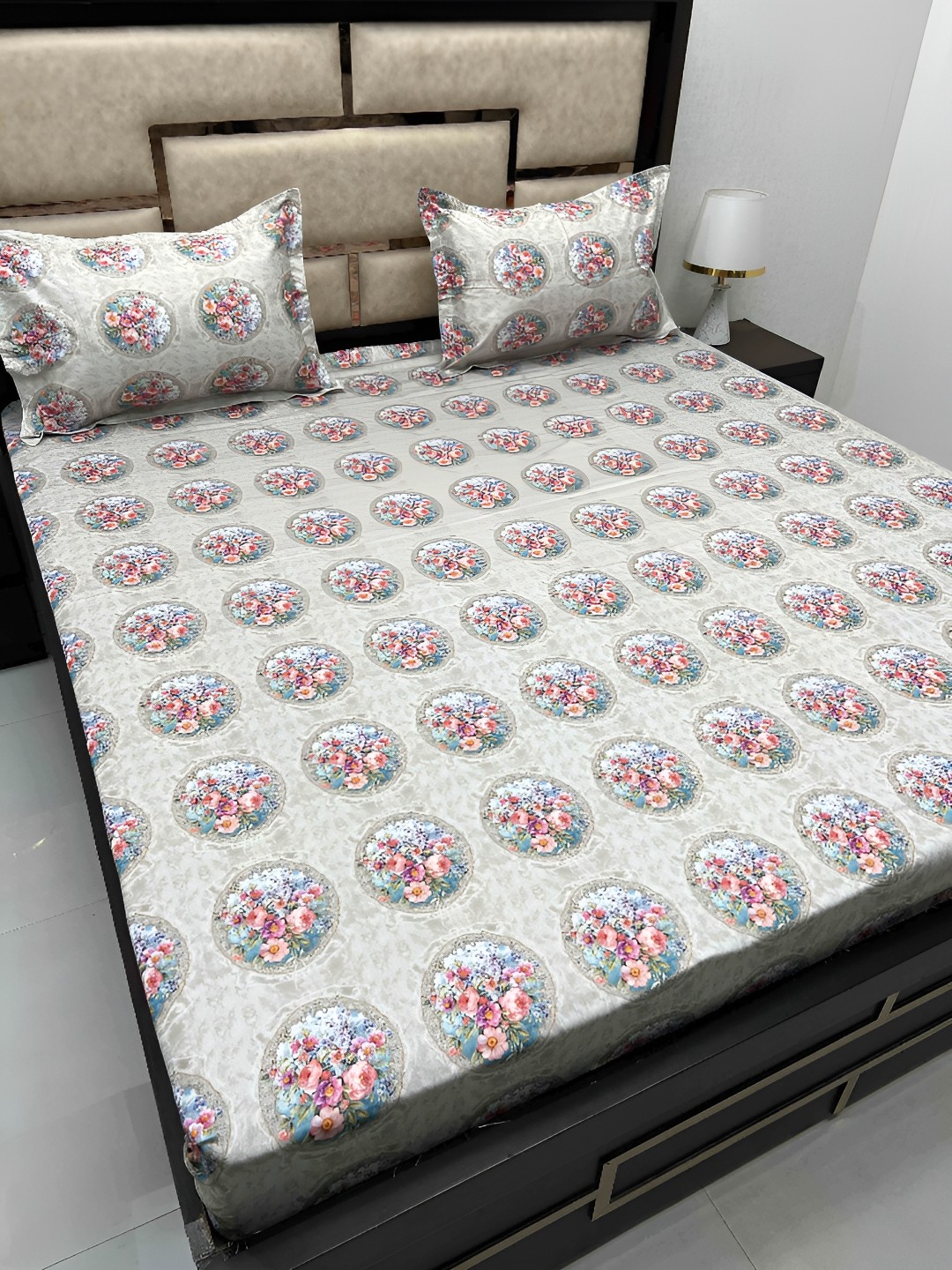 

Pure Decor Grey & Pink Floral Cotton 350 TC King Bedsheet with 2 Pillow Covers