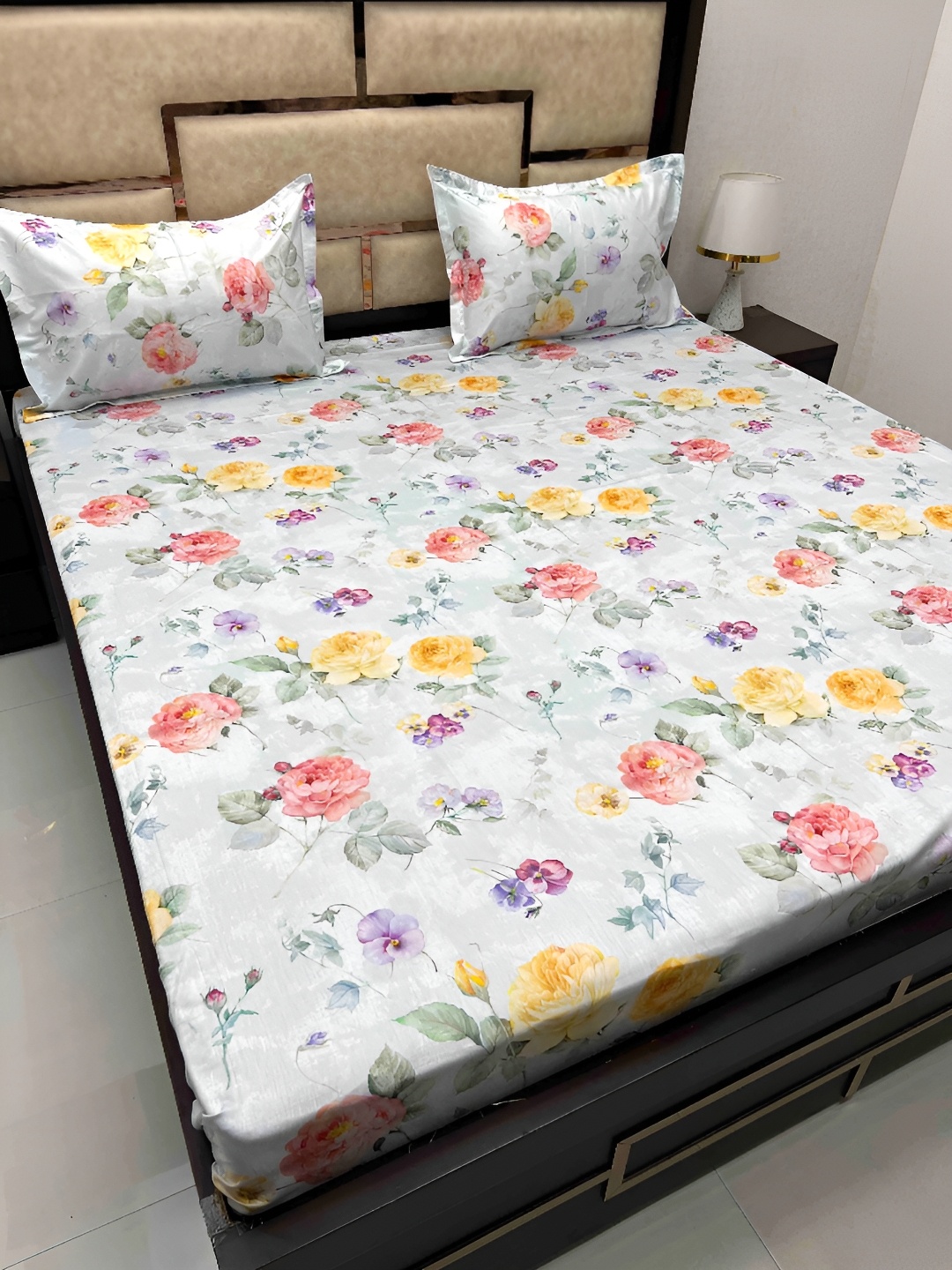 

Pure Decor White & Yellow Floral Cotton 350 TC King Bedsheet with 2 Pillow Covers