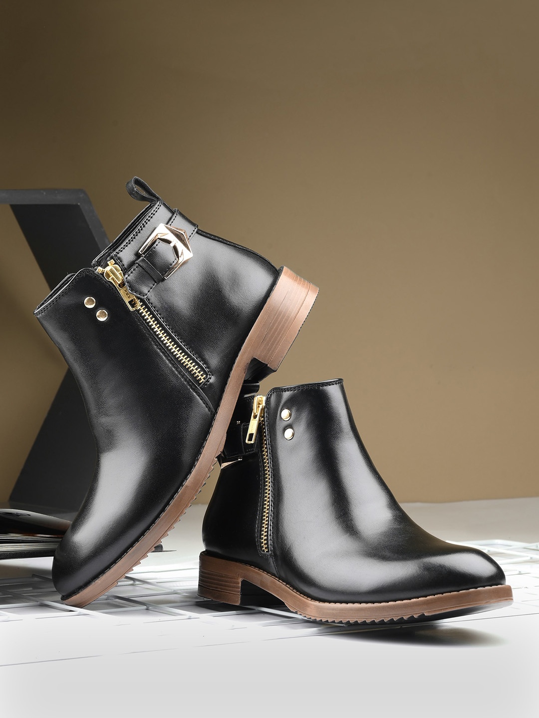 

San Frissco Women Buckle Detailed Chelsea Boots, Black