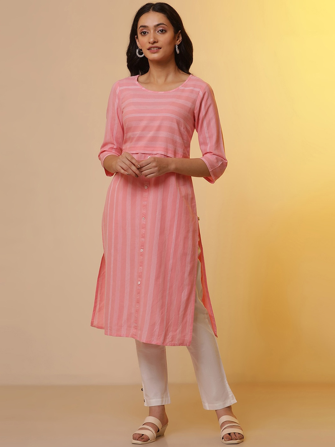 

AURELIA Striped Round Neck Three-Quarter Sleeves Cotton Kurta with Trousers, Pink