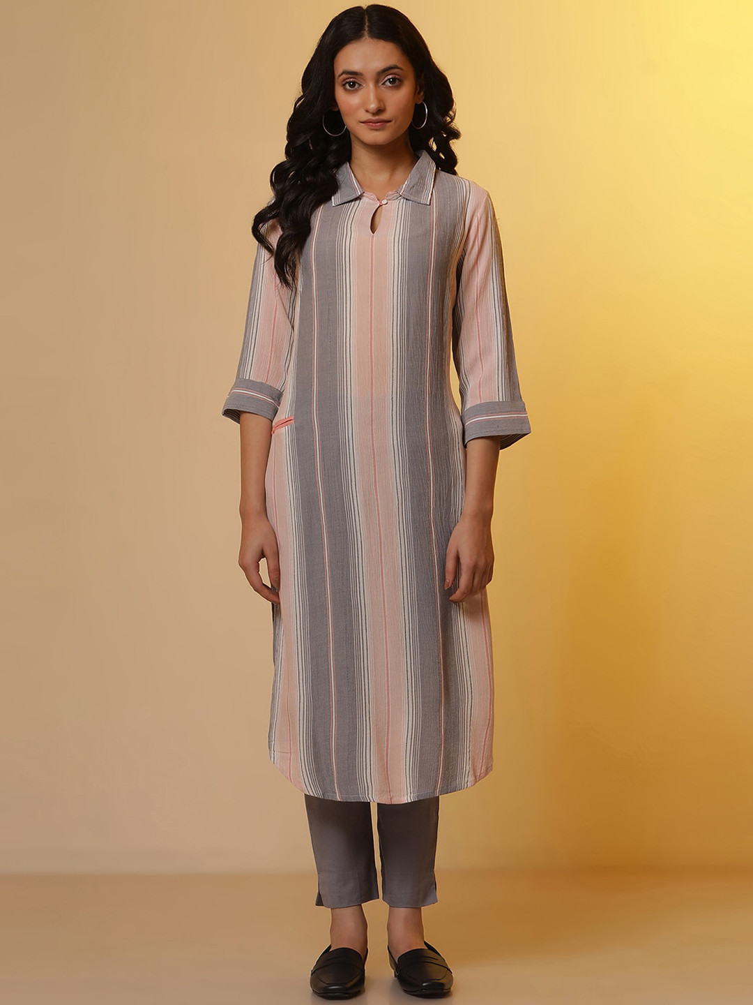

AURELIA Striped Regular Shirt Collar Straight Kurta With Trousers, Pink