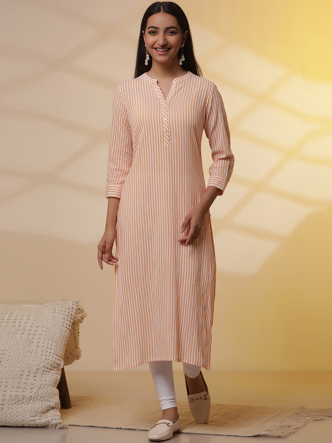

AURELIA Striped Band Collar Regular Straight Kurta With Leggings, Orange