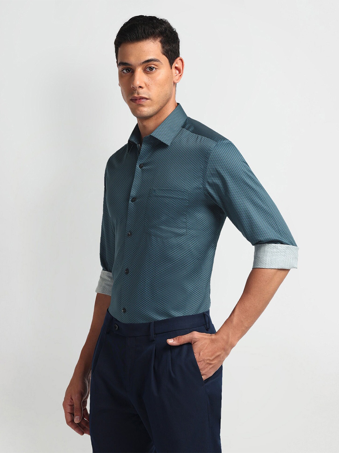 

Arrow Men Slim Fit Opaque Formal Shirt, Green