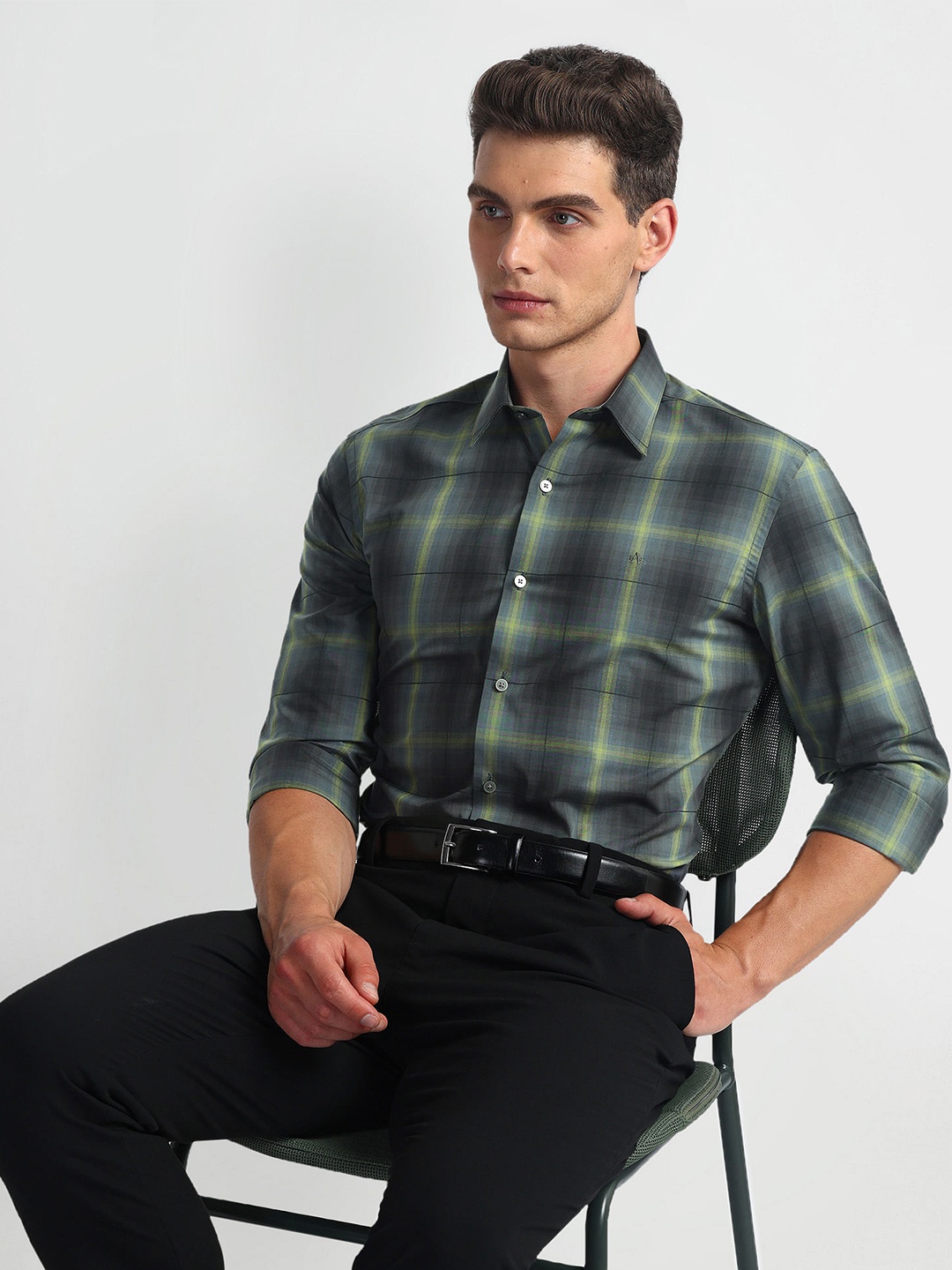 Arrow New York Men Slim Fit Opaque Checked Formal Shirt, Grey