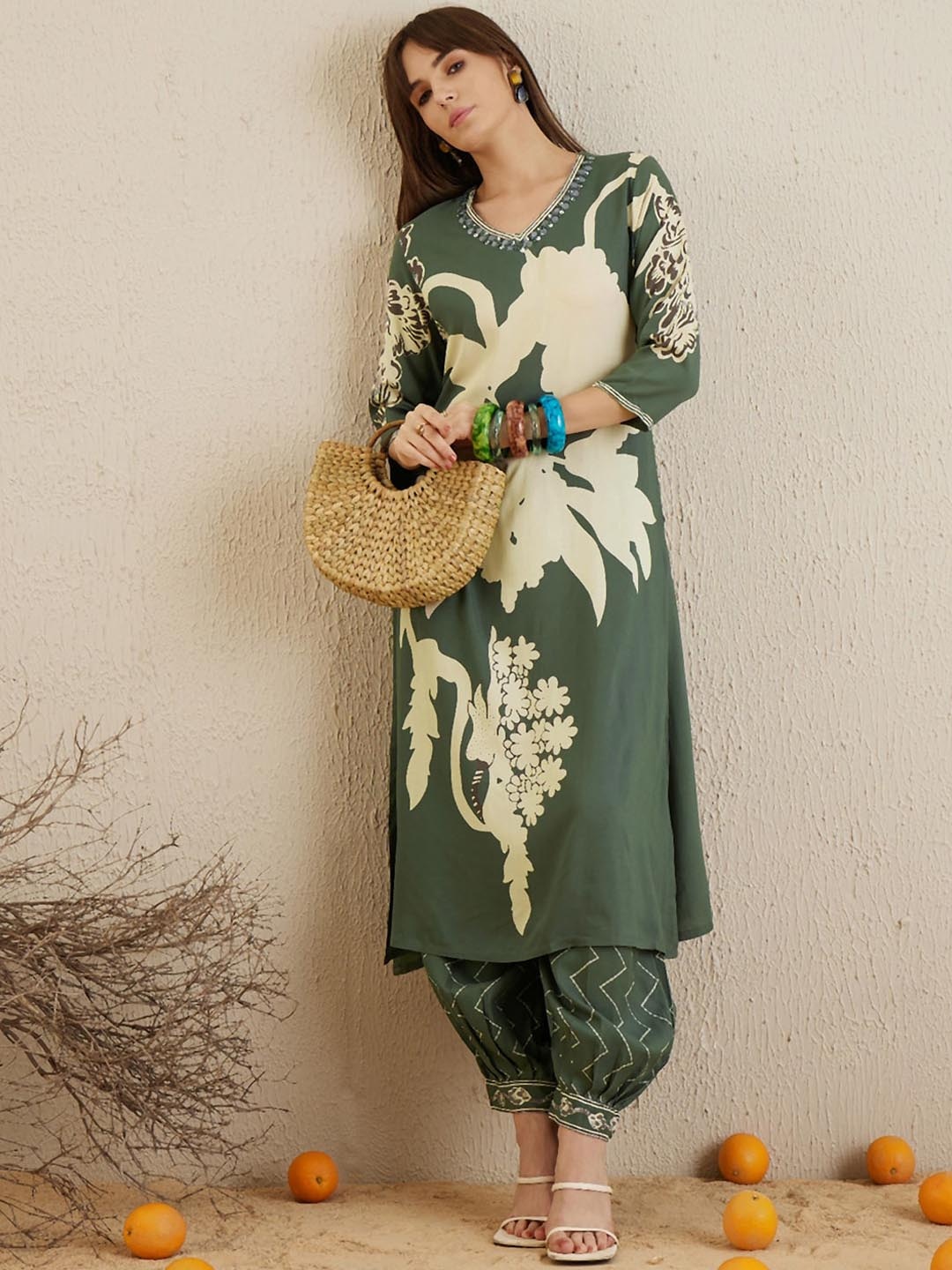 

Indo Era Floral Printed V-Neck Sequinned Straight Kurta with Salwar, Green