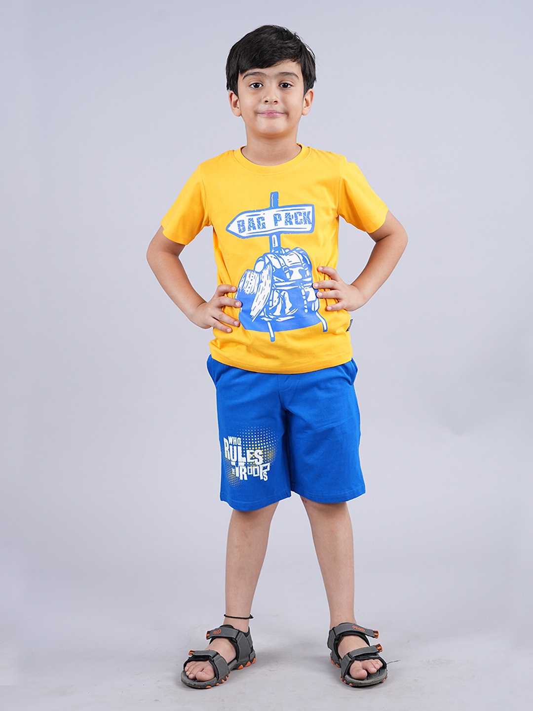 

KiddoPanti Boys Printed Pure Cotton T-shirt With Shorts, Yellow