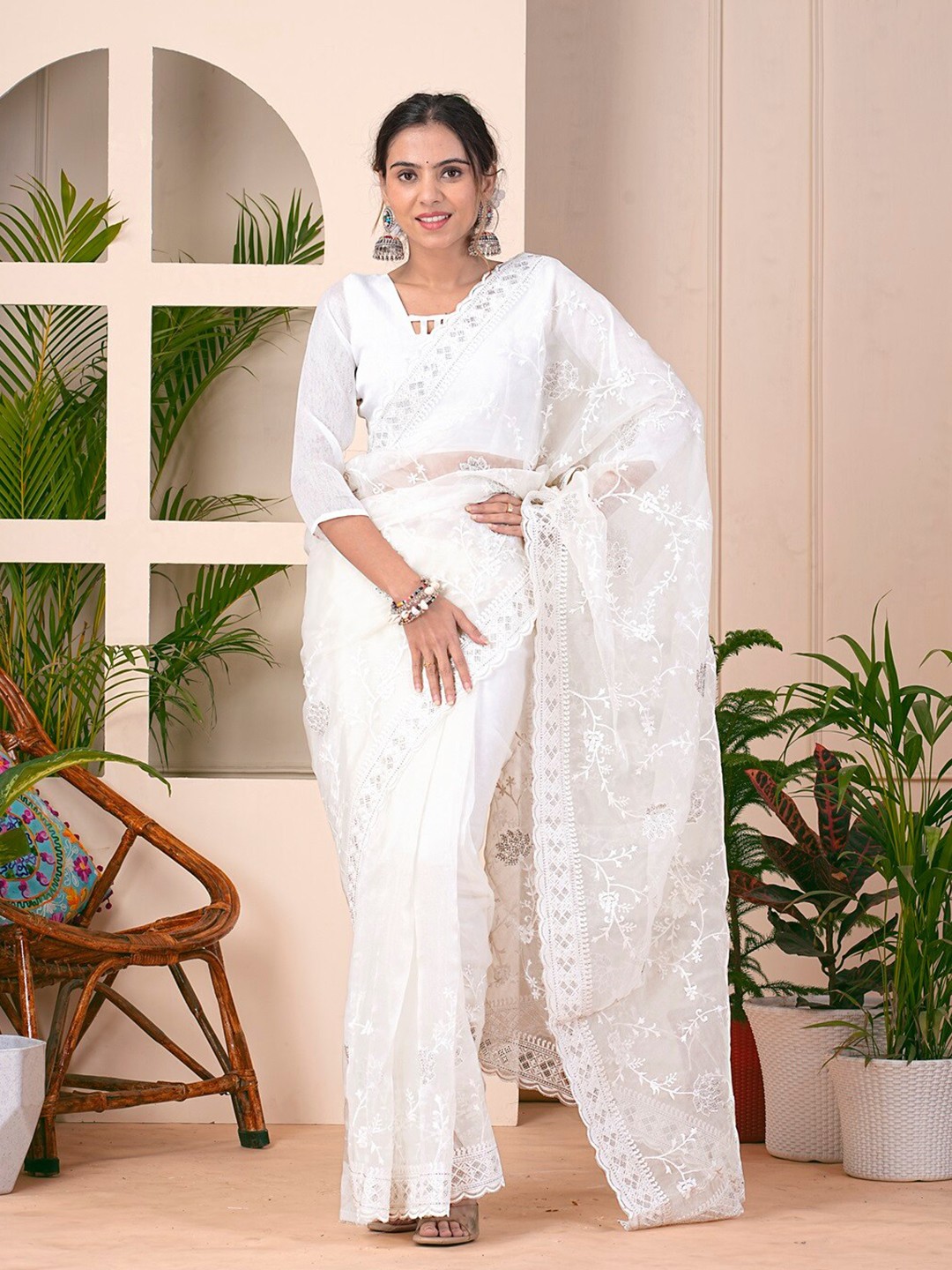 

Anouk Floral Embroidered Organza Saree, White