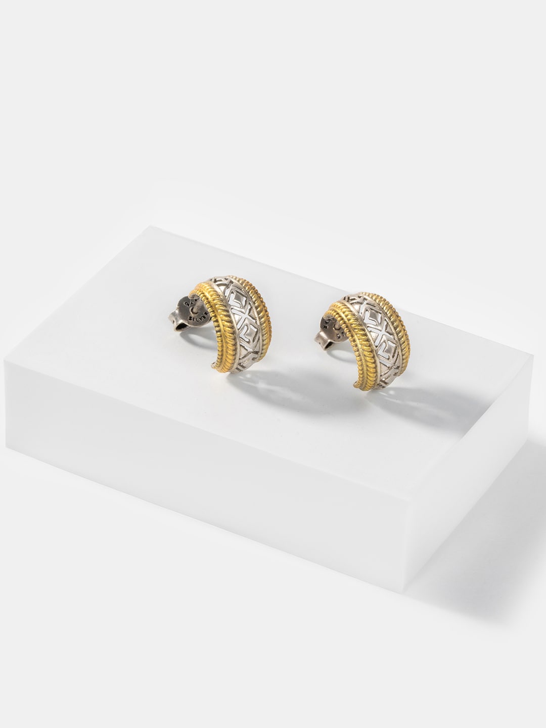 

SHAYA 925 Silver Gold-Plated Contemporary Studs Earrings