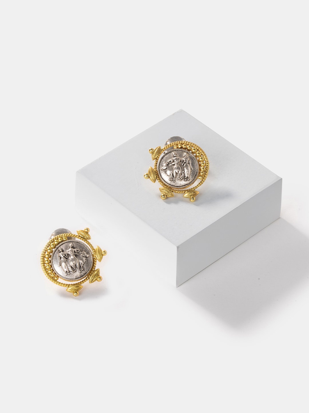 

SHAYA 925 Sterling Silver Gold-Plated Contemporary Studs