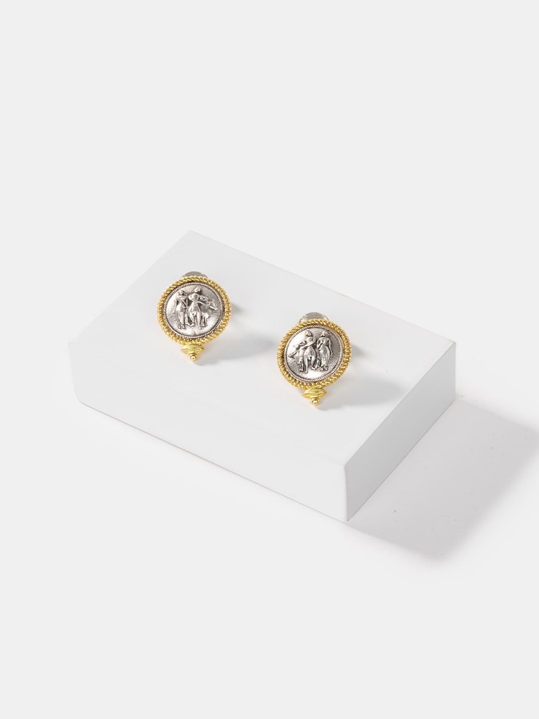 

SHAYA 925 Sterling Silver Gold-Plated Contemporary Studs