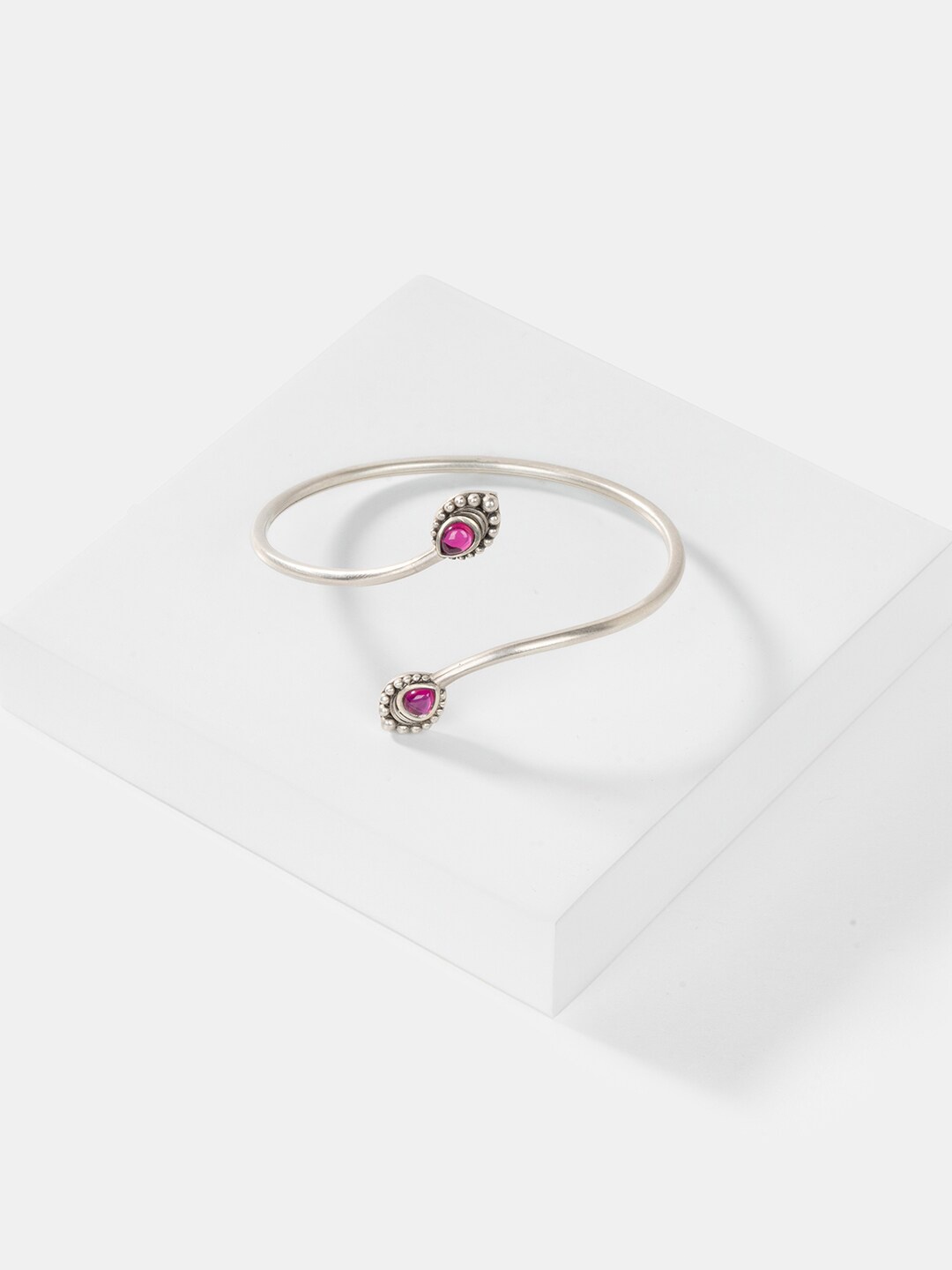 

SHAYA Women 925 Sterling Silver Artificial Stone Studded Bracelet