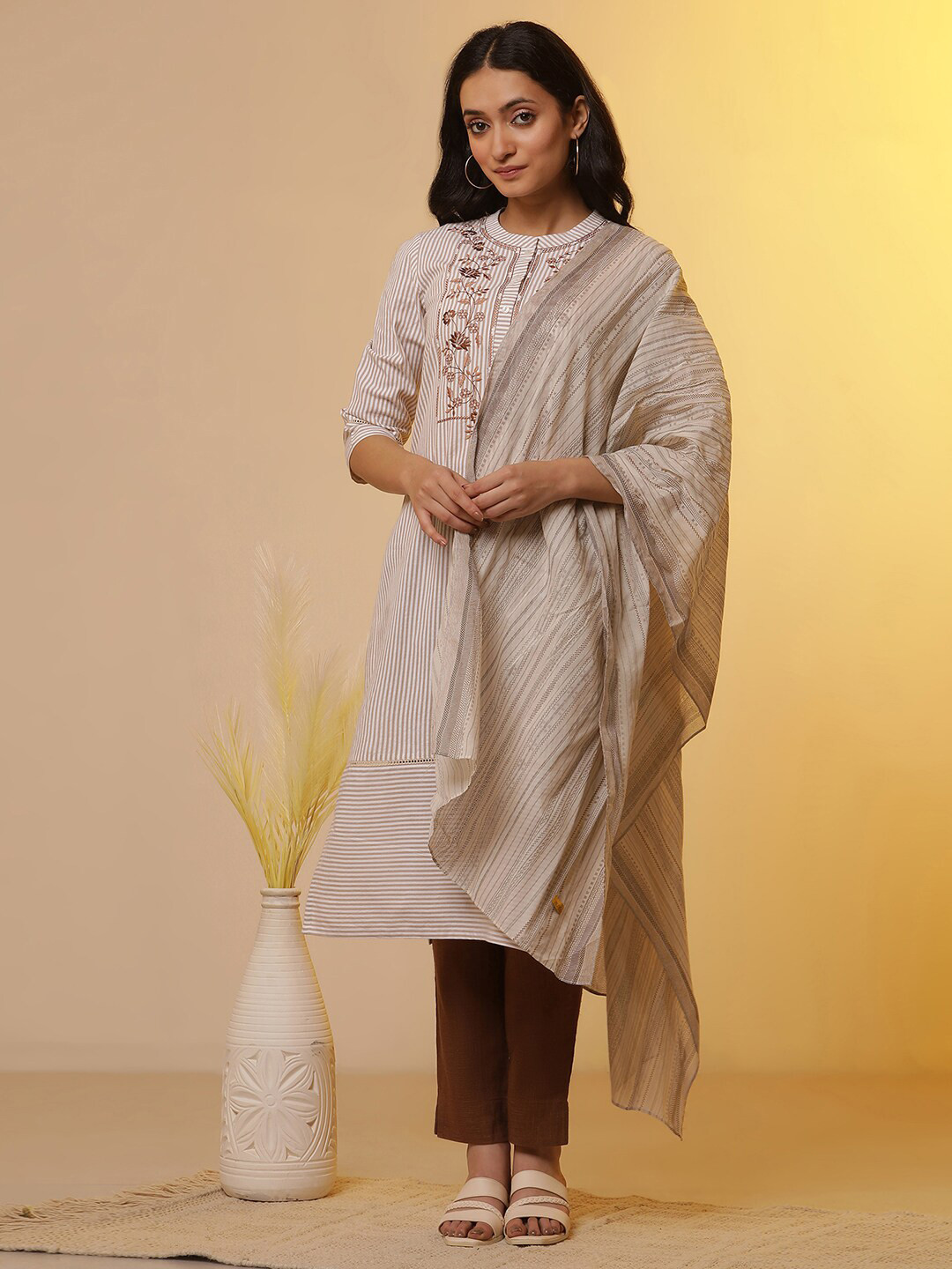 

AURELIA Women Striped Pure Cotton Dupatta, Off white