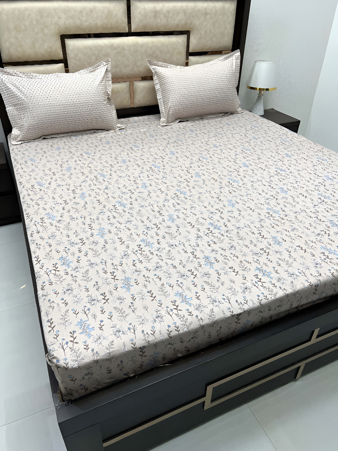 

Pure Decor Cotton King Size Double Bed Bedsheet With 2 Pillow Covers 2.74m X 2.74m, Brown