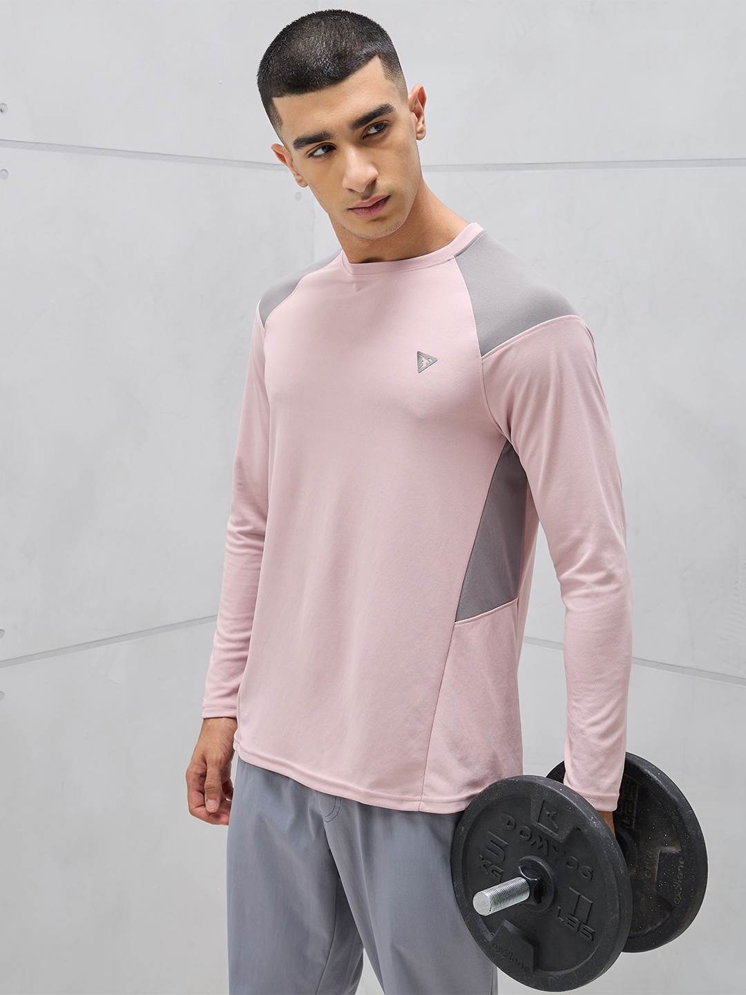 

Technosport Men Colorblock Slim Fit T-shirt, Pink