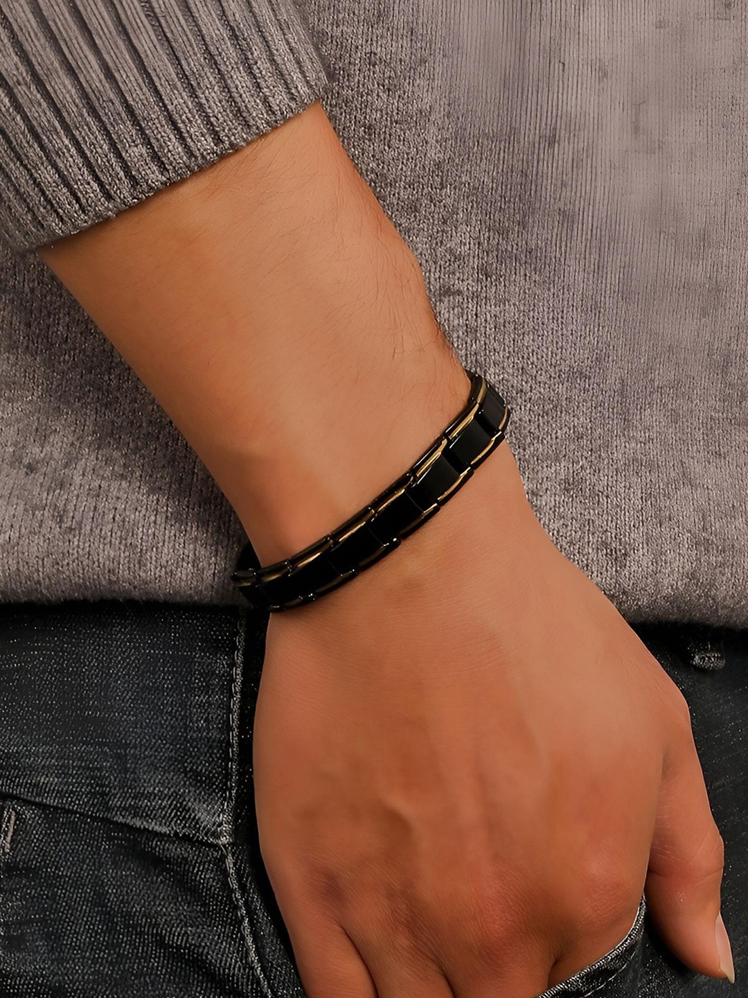 

Goho Men Link Bracelet, Black
