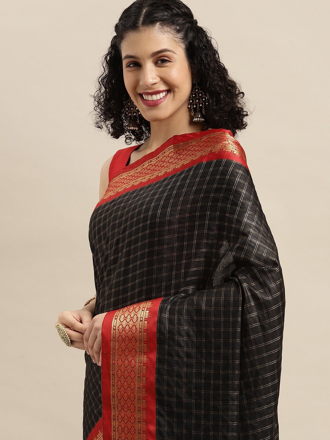 

PATLIPALLU Woven Design Zari Pure Silk Gadwal Saree, Black