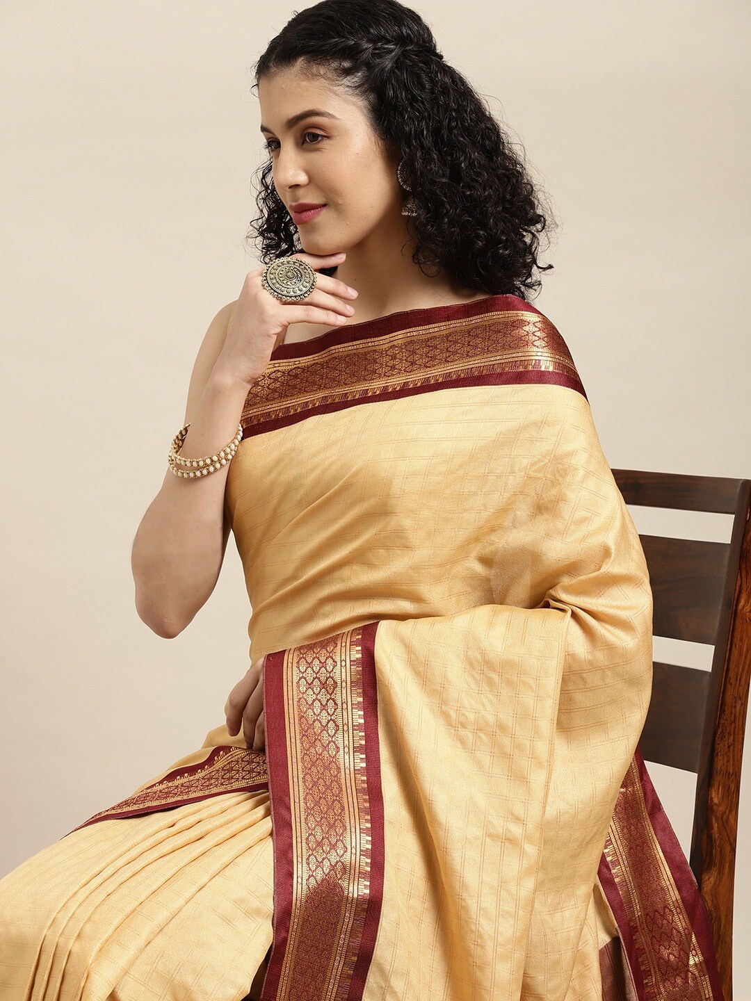 

PATLIPALLU Woven Design Zari Pure Silk Gadwal Saree, Beige