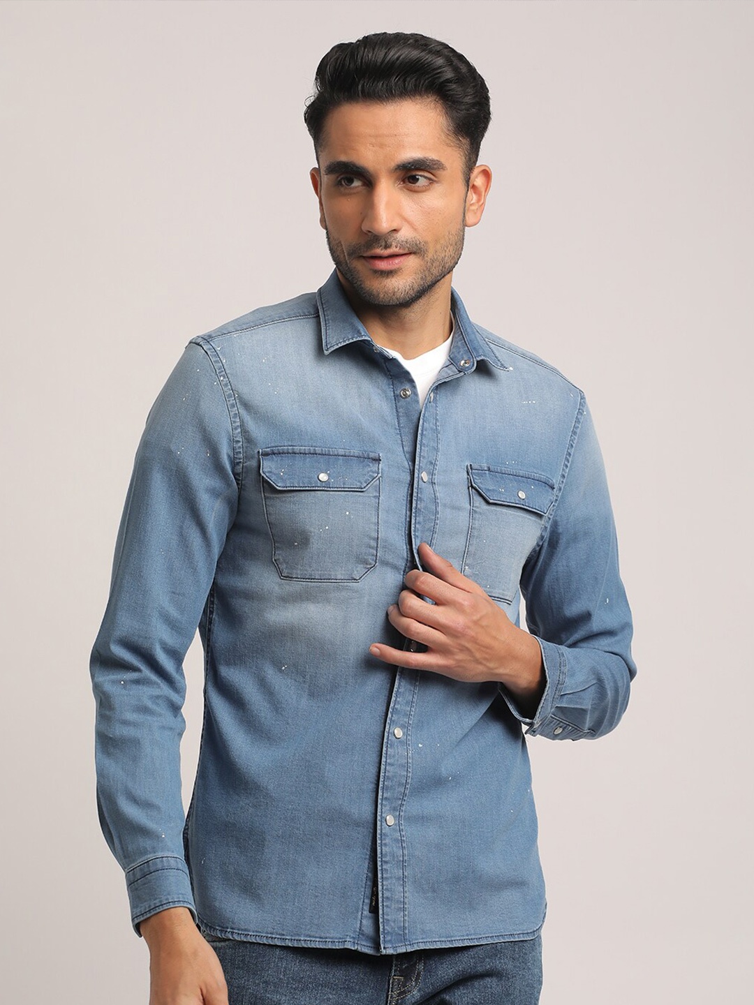 

EVERBLUE Men Solid Faded Opaque Casual Slim Fit Shirt, Blue