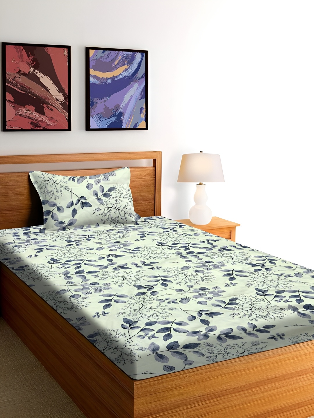 

RRC Grey & White Floral 144 TC Single Bedsheet with 1 Pillow Covers