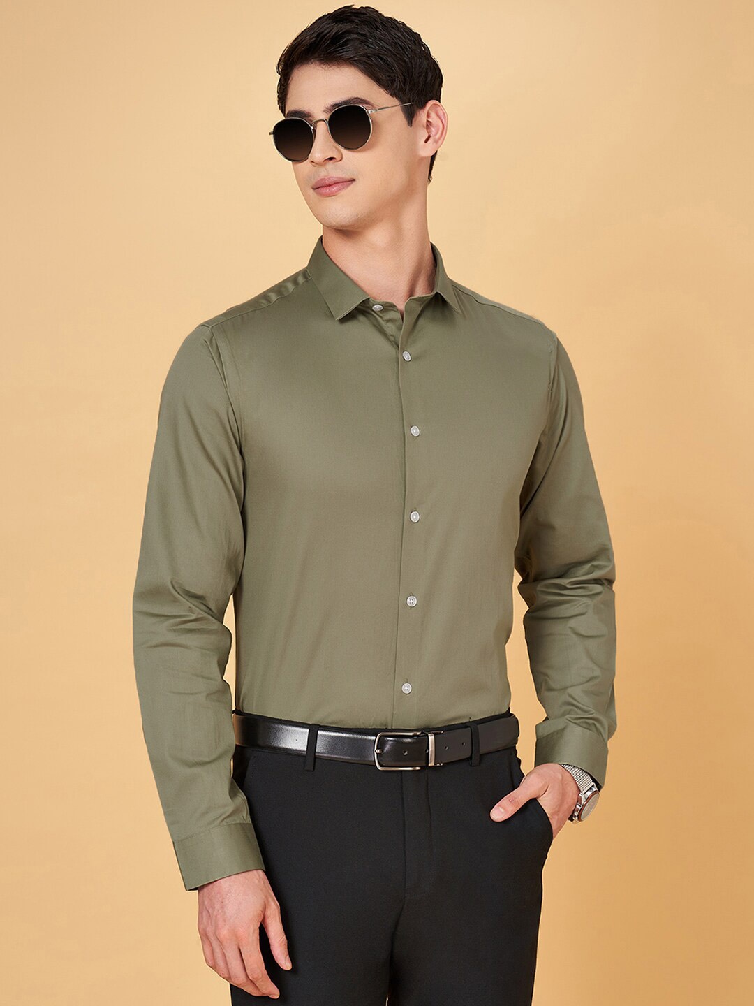 

BYFORD by Pantaloons Men Slim Fit Opaque Party Shirt, Olive