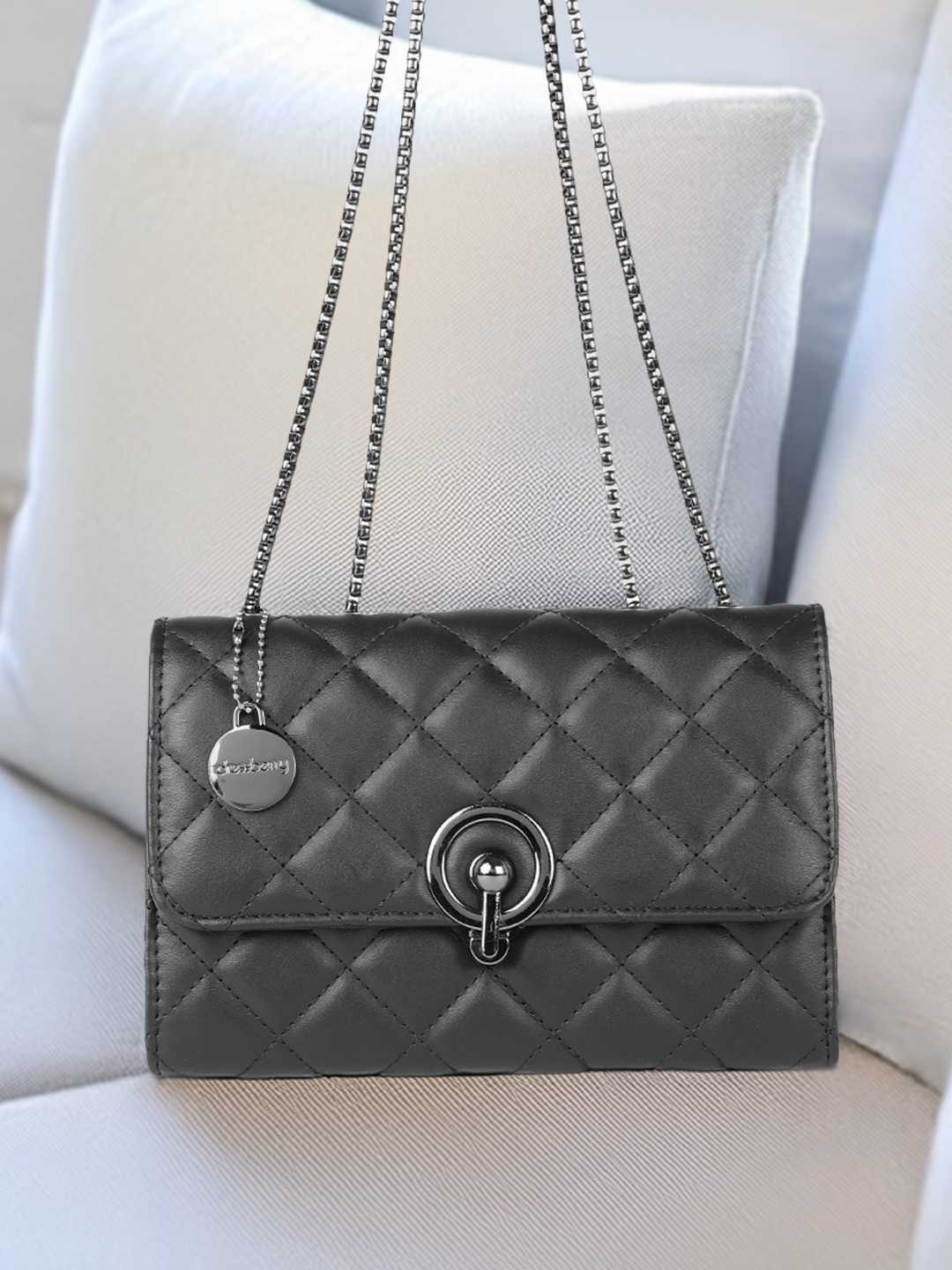 

DressBerry Structured Shoulder Bag with Quilted Detail, Black