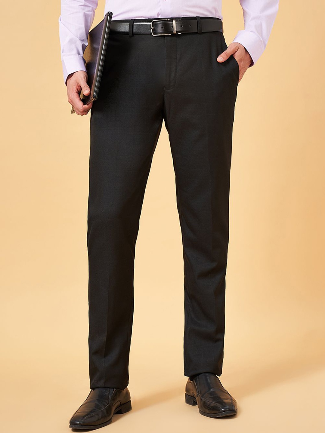 

Peregrine by Pantaloons Men Slim Fit Formal Trousers, Black
