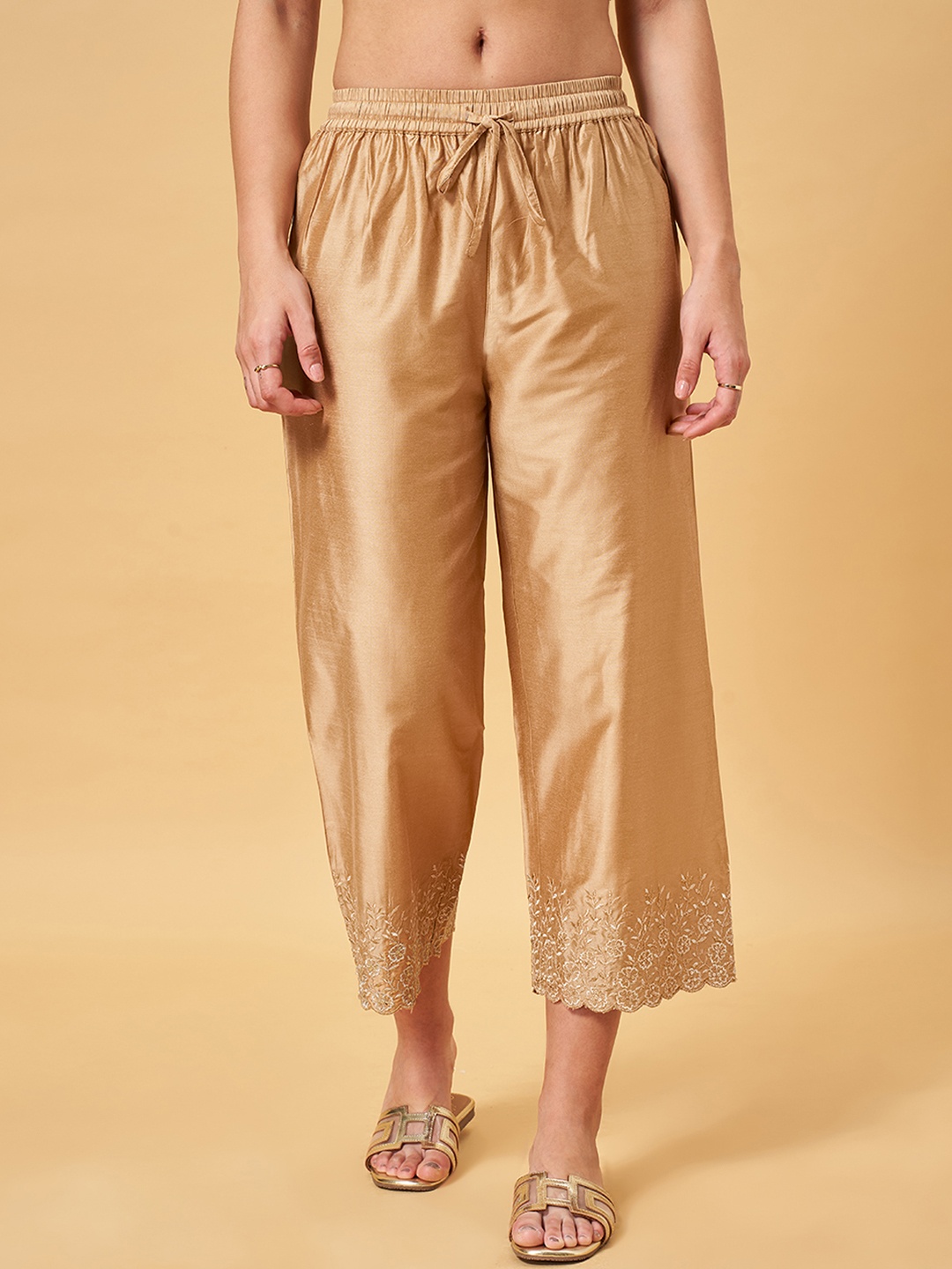 

RANGMANCH BY PANTALOONS Women Floral Embroidered Straight Fit Trousers, Gold