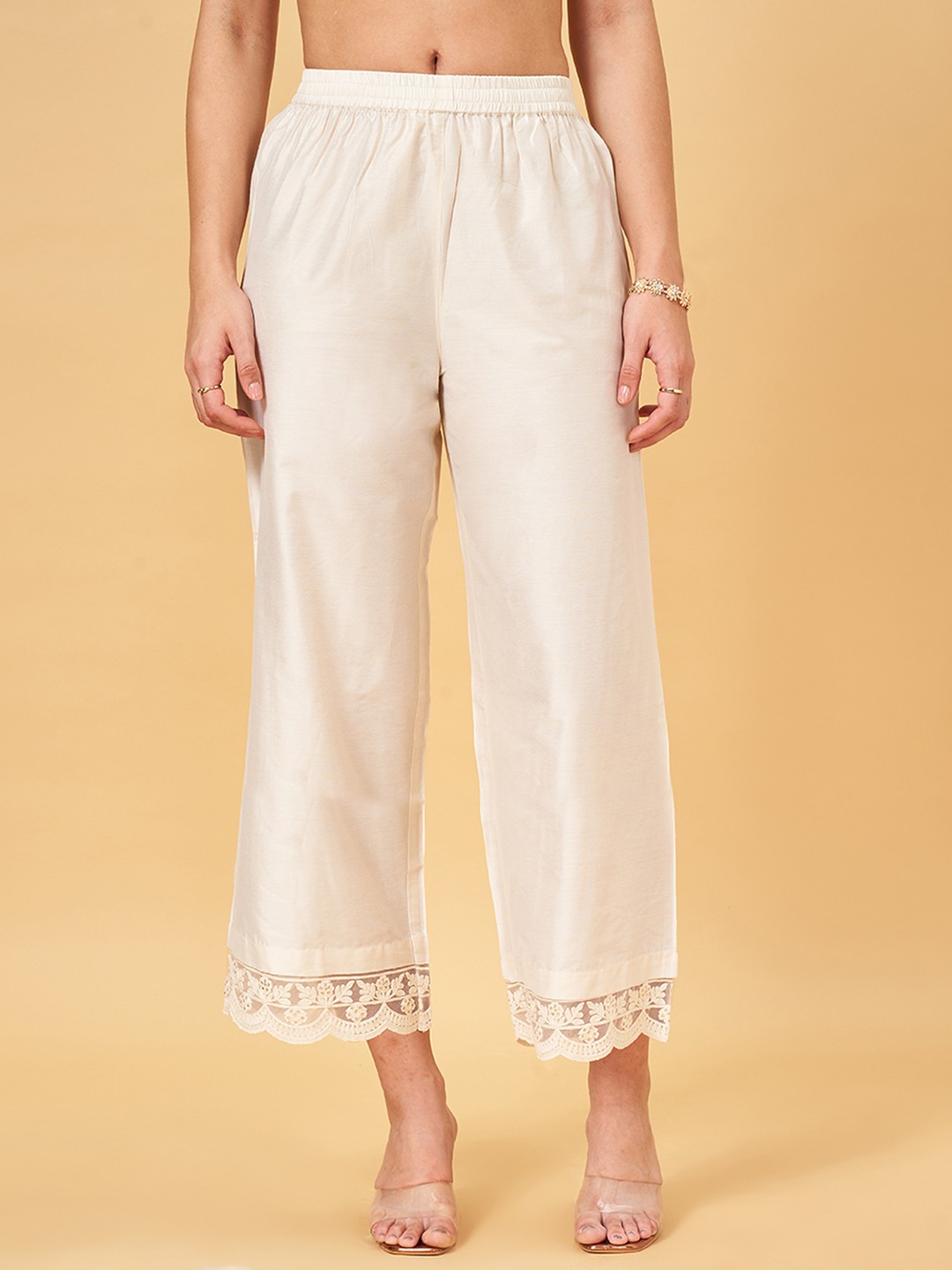 

RANGMANCH BY PANTALOONS Women Floral Embroidered Straight Fit Trousers, Off white