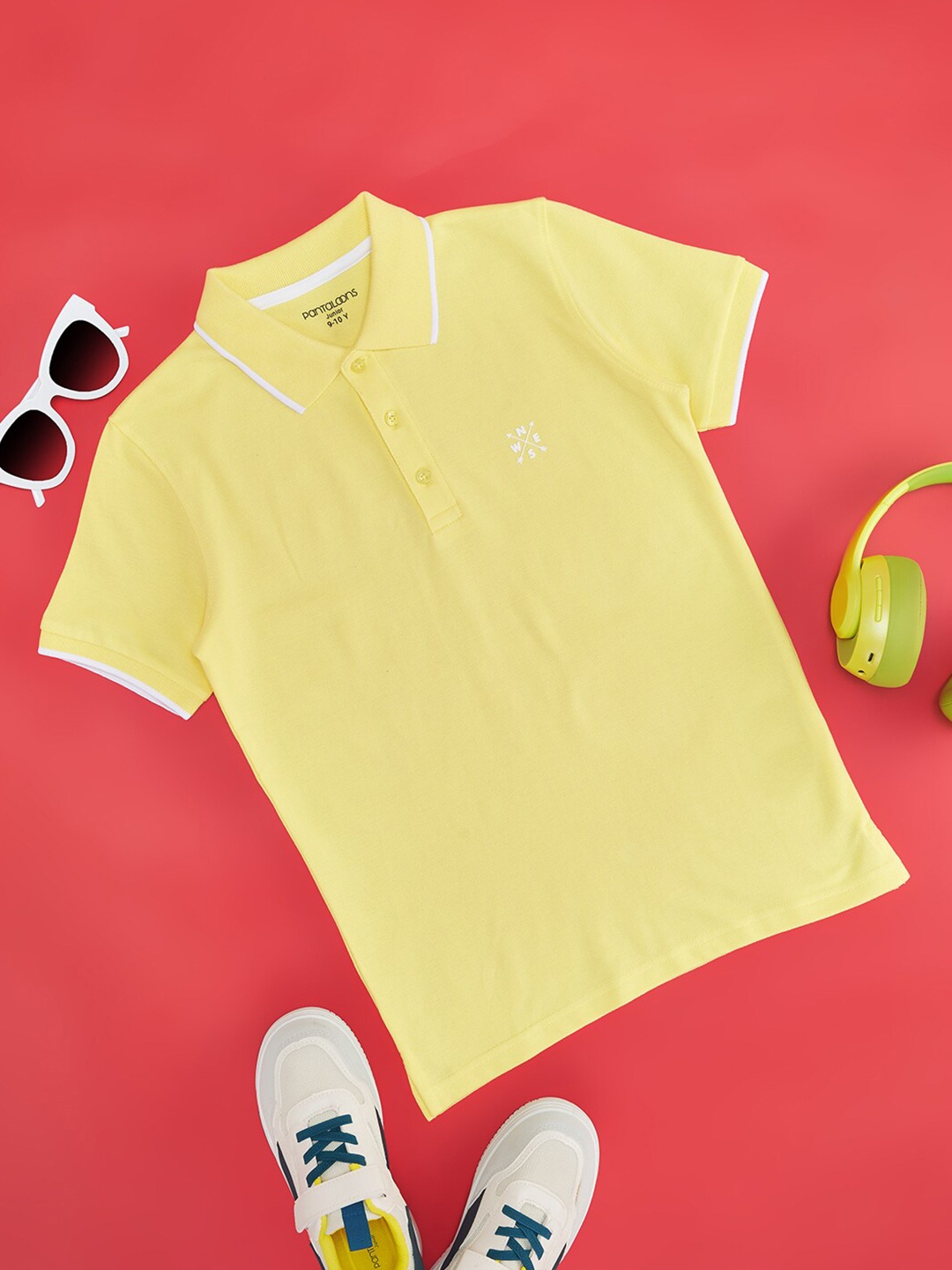 

Pantaloons Junior Boys pure cotton Colourblocked Polo Collar Applique T-shirt, Yellow