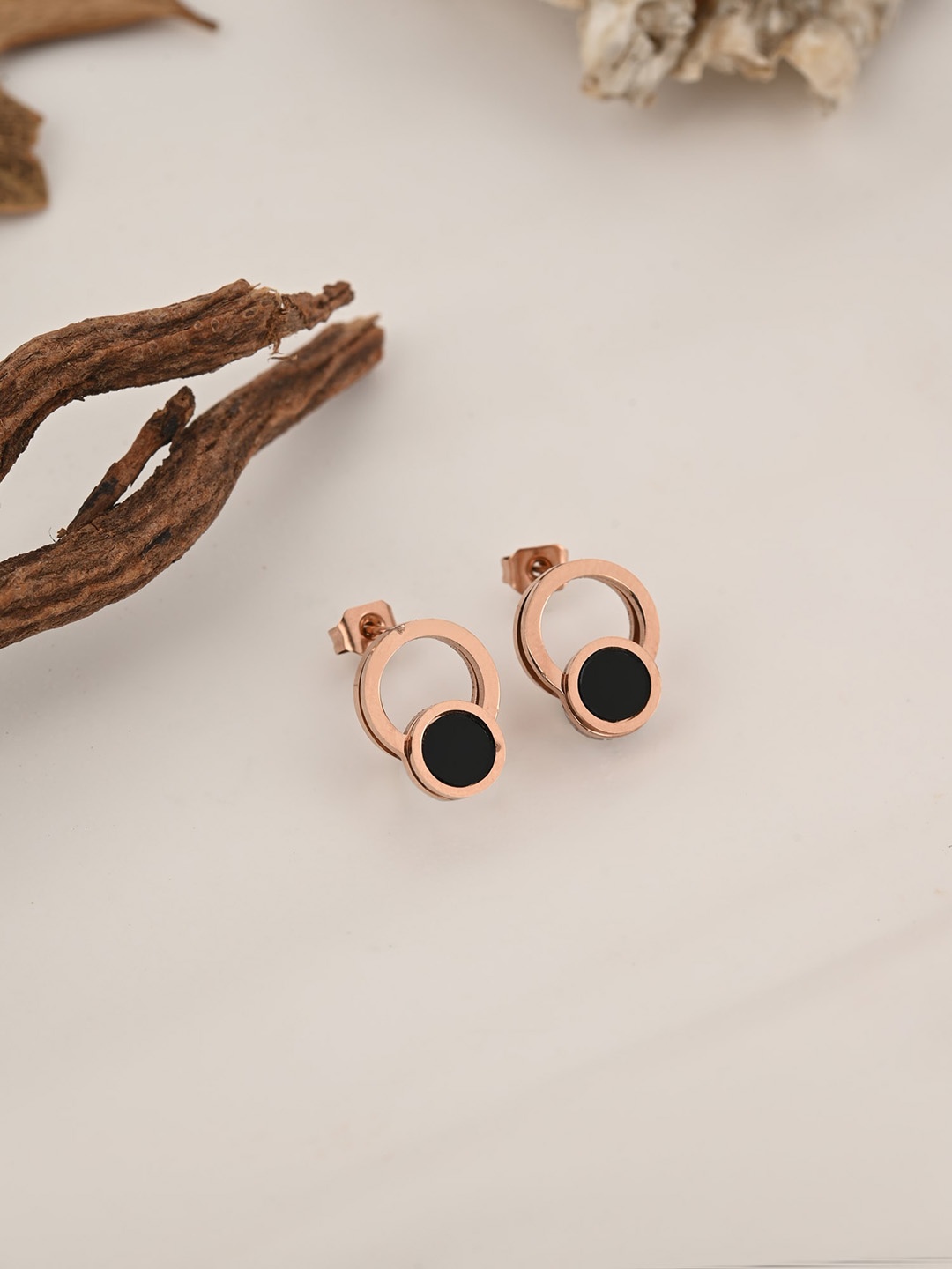 

E2O Gold-Plated Contemporary Stud Earrings
