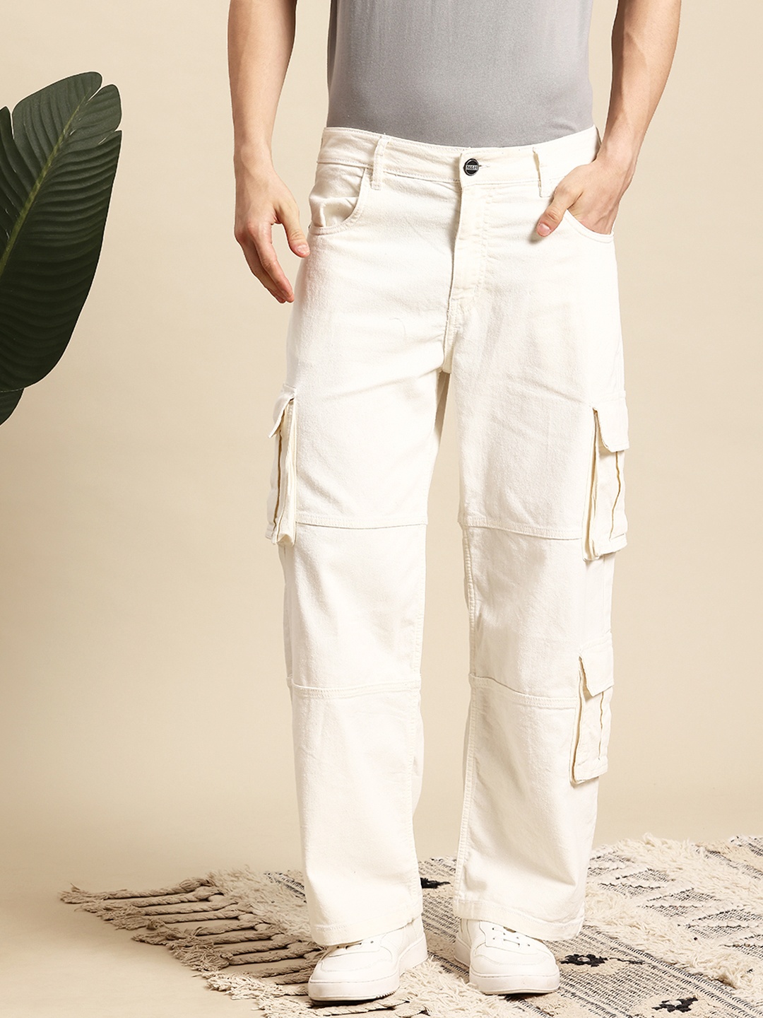 

Mast & Harbour Men Straight Fit Cargo-Style Stretchable Jeans, Cream