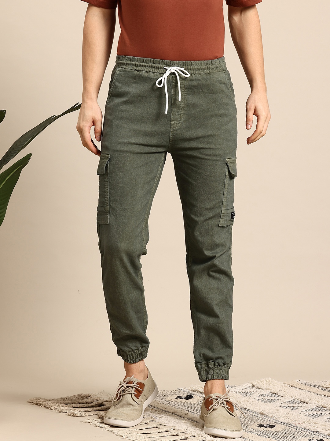 

Mast & Harbour Men Jogger Stretchable Jeans, Green