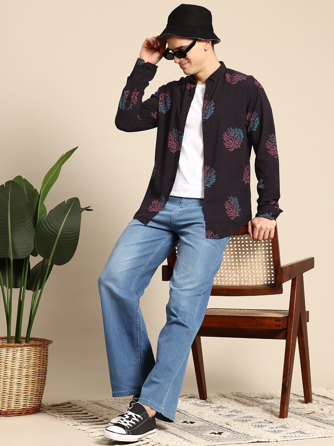 

Mast & Harbour Opaque Printed Casual Shirt, Black