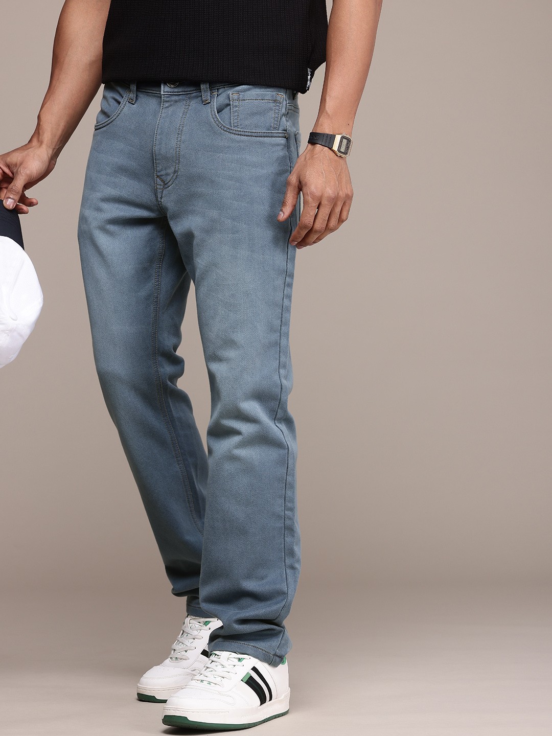 

WROGN Men Straight Fit Light Fade Stretchable Jeans, Grey