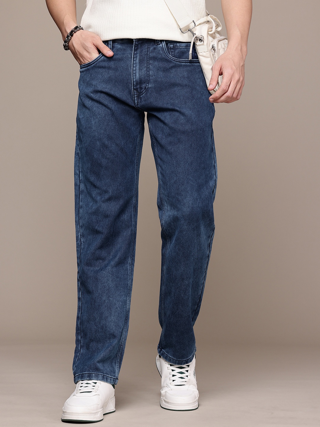 

WROGN Men Light Fade Anti Fit Stretchable Jeans, Blue