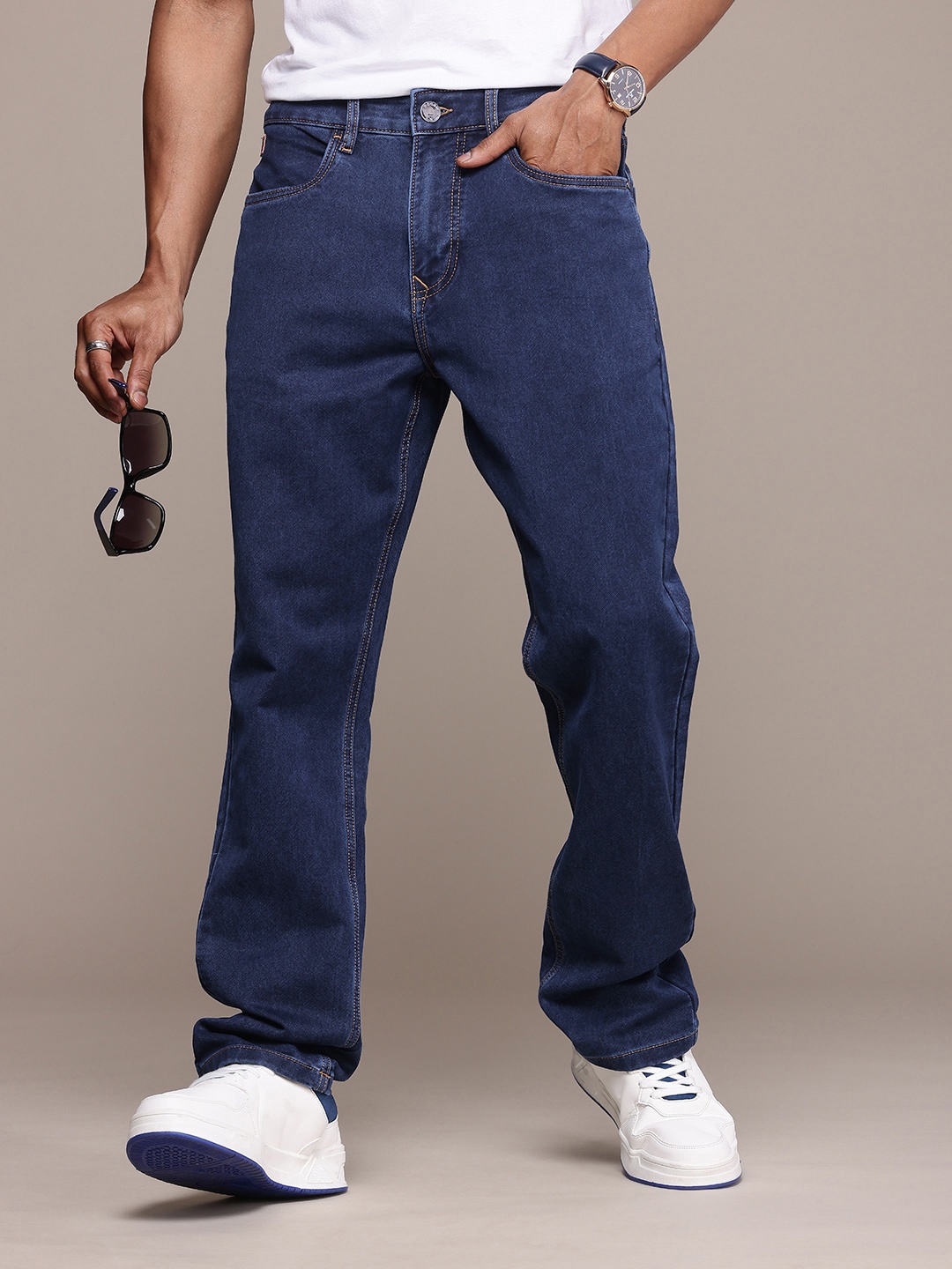 

WROGN Men Relaxed Fit Stretchable Jeans, Blue