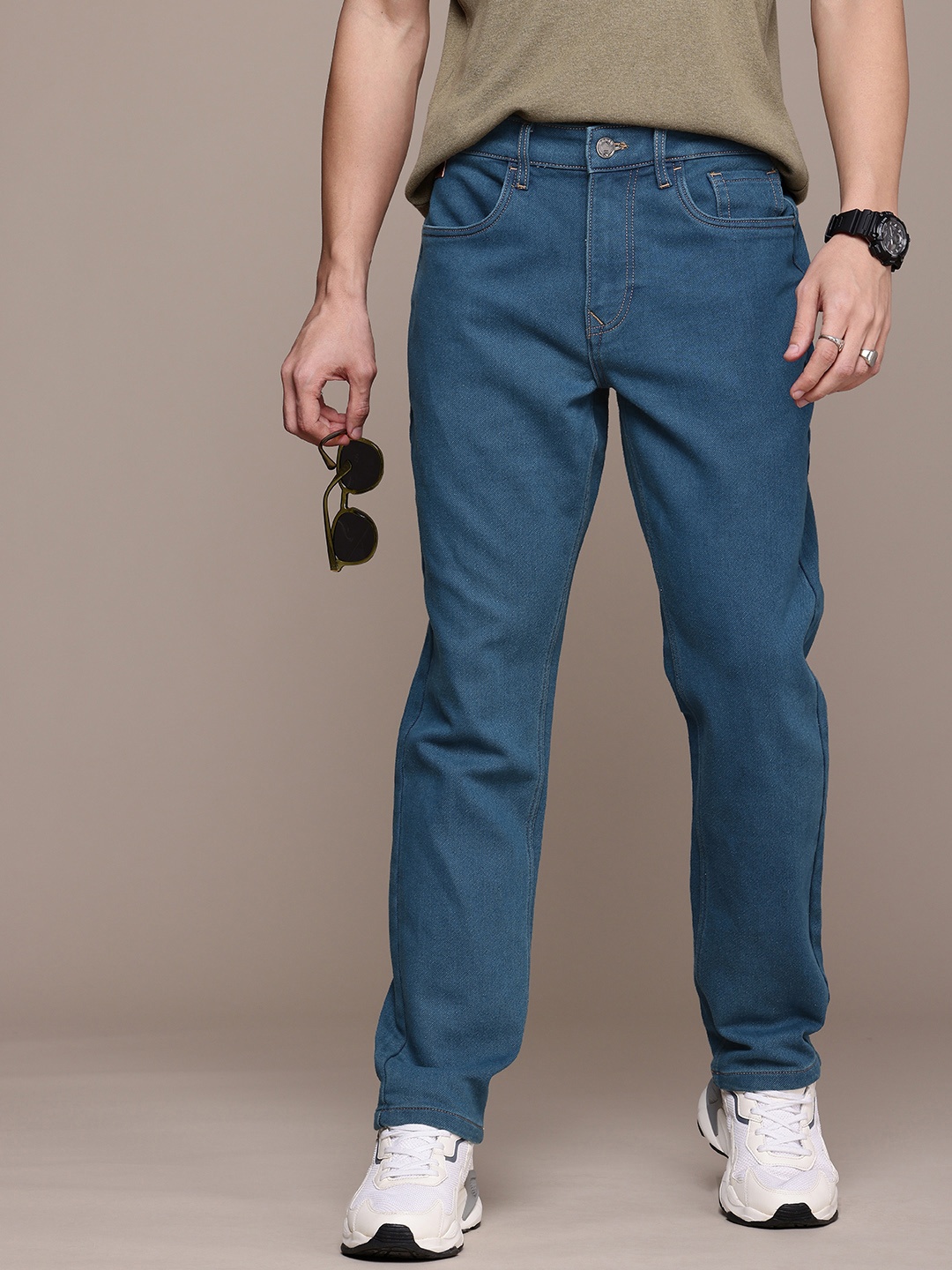 

WROGN Men Relaxed Fit Stretchable Jeans, Blue