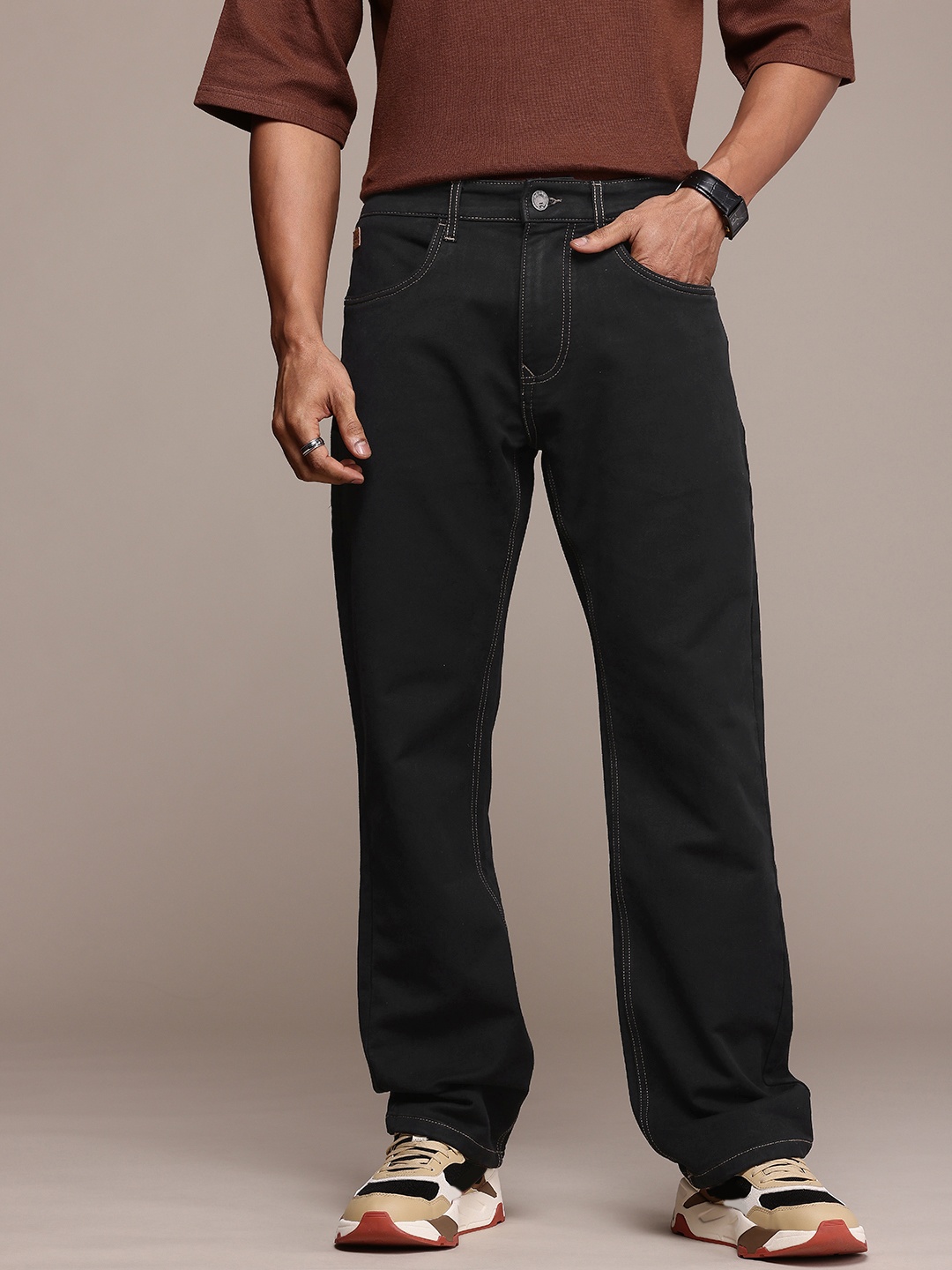 

WROGN Men Anti Fit Stretchable Jeans, Black