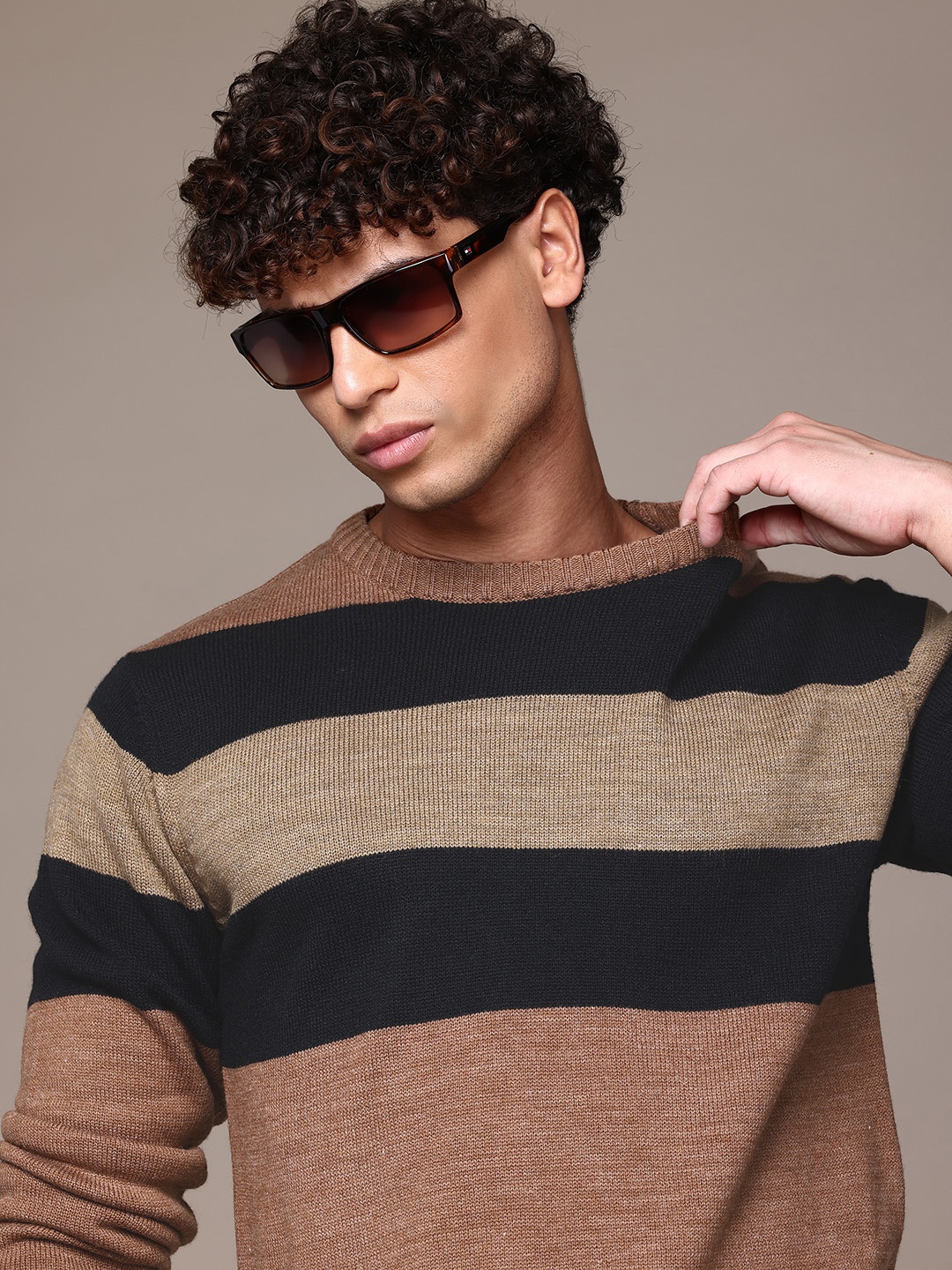 

The Roadster Lifestyle Co. Colourblocked Acrylic Pullover, Brown