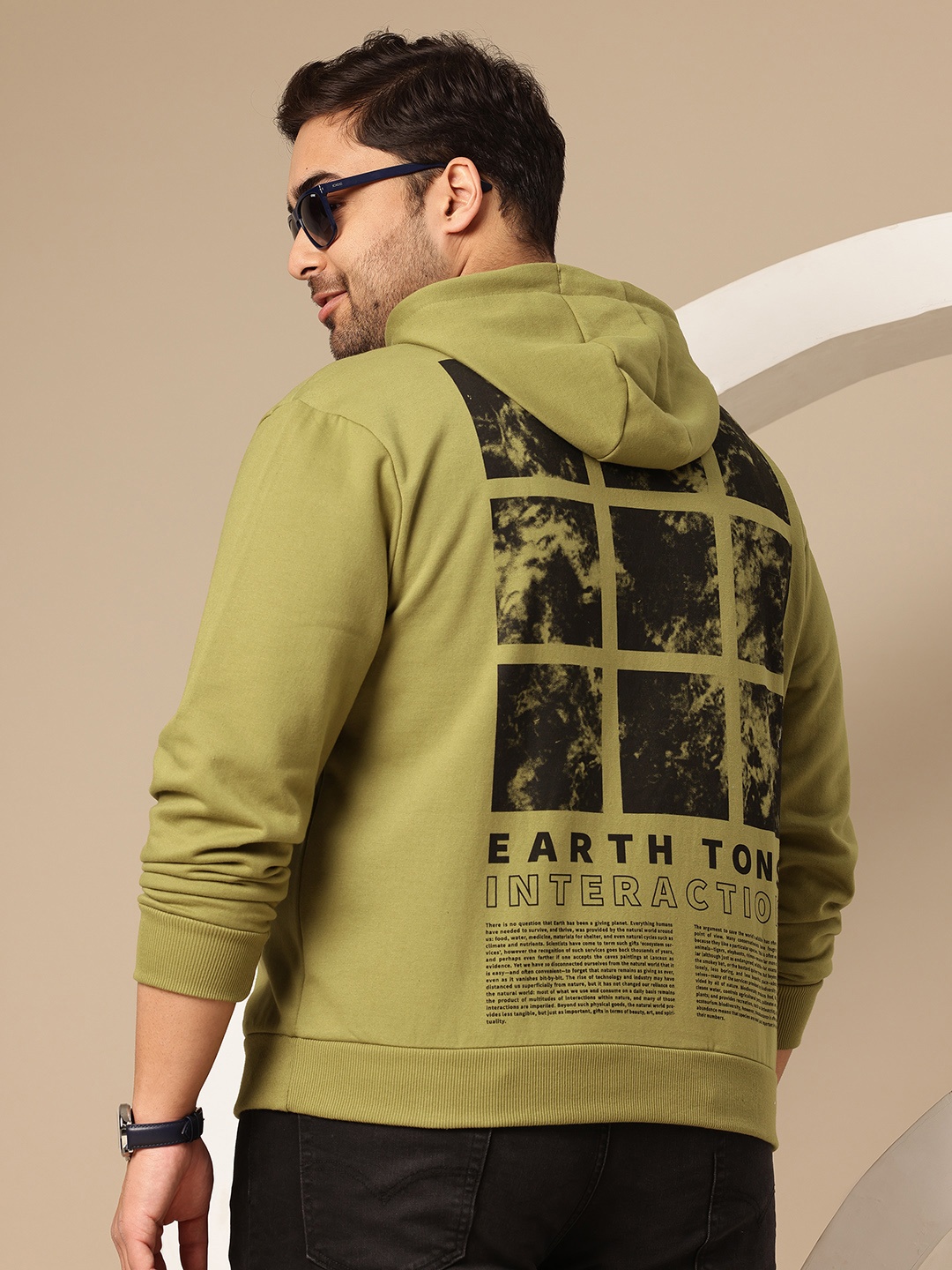 

Sztori Plus Size Graphic Printed Hooded Sweatshirt, Green