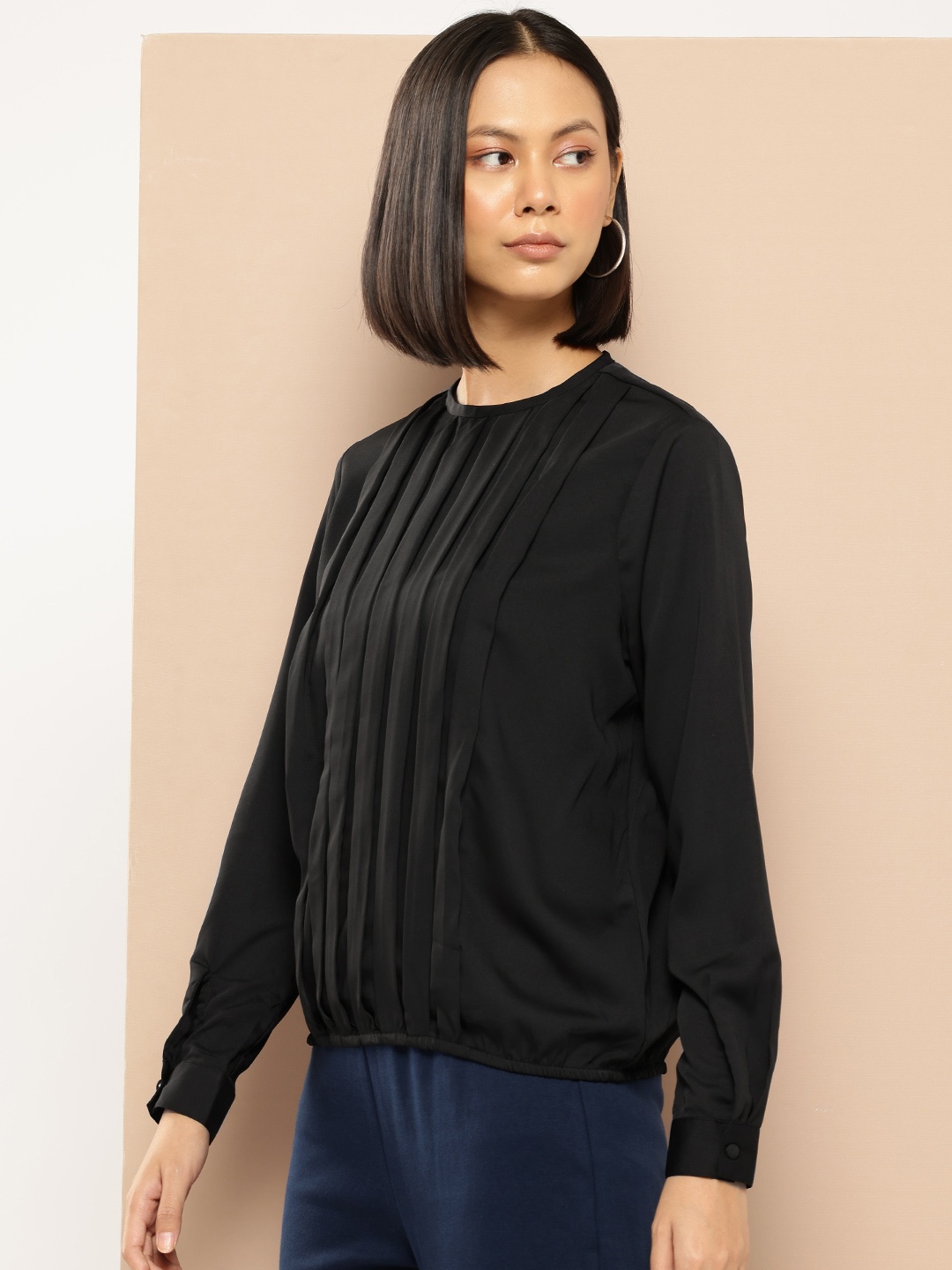 

her by invictus Blouson Top, Black