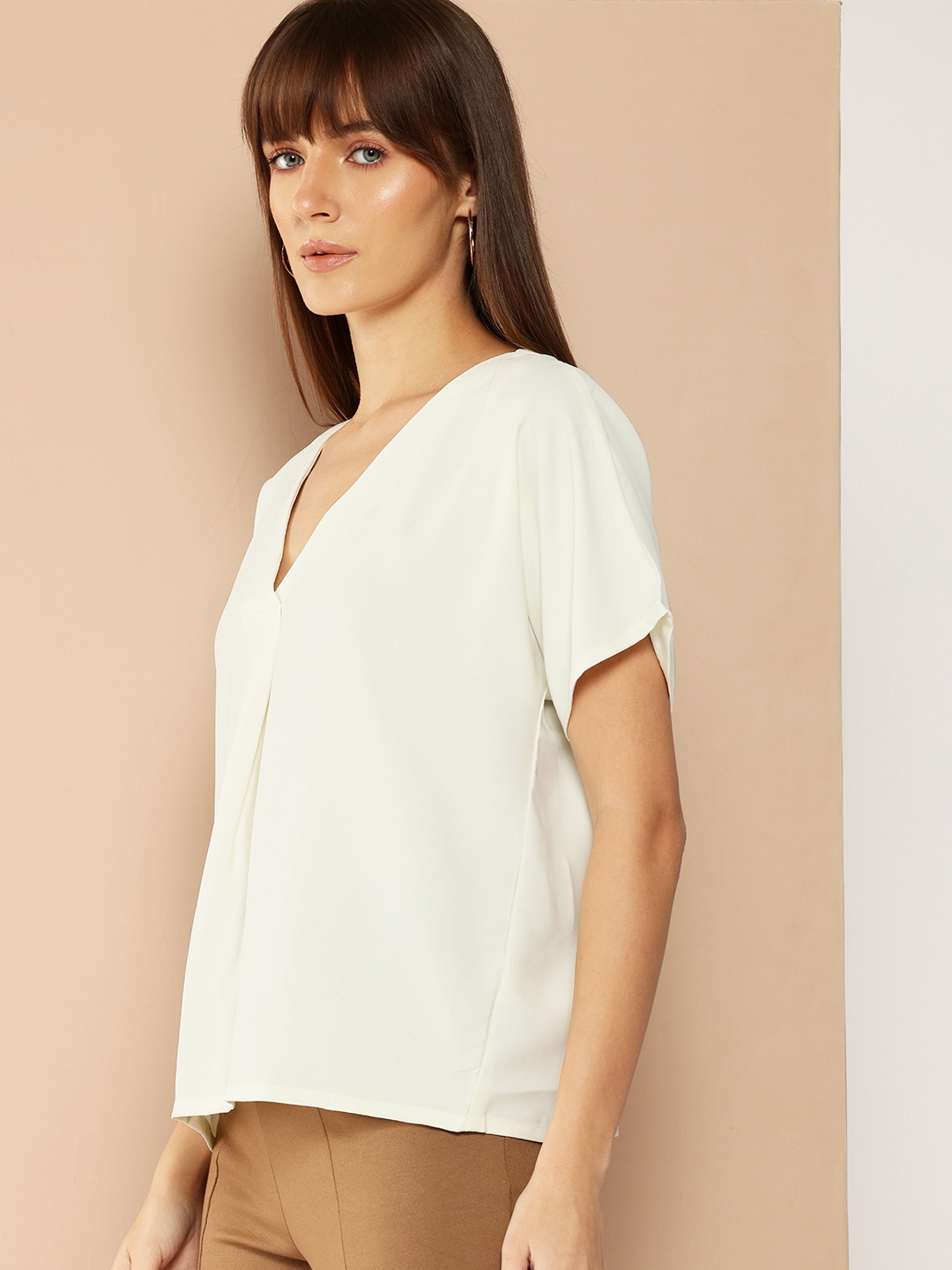 

her by invictus Extended Sleeves Top, Off white