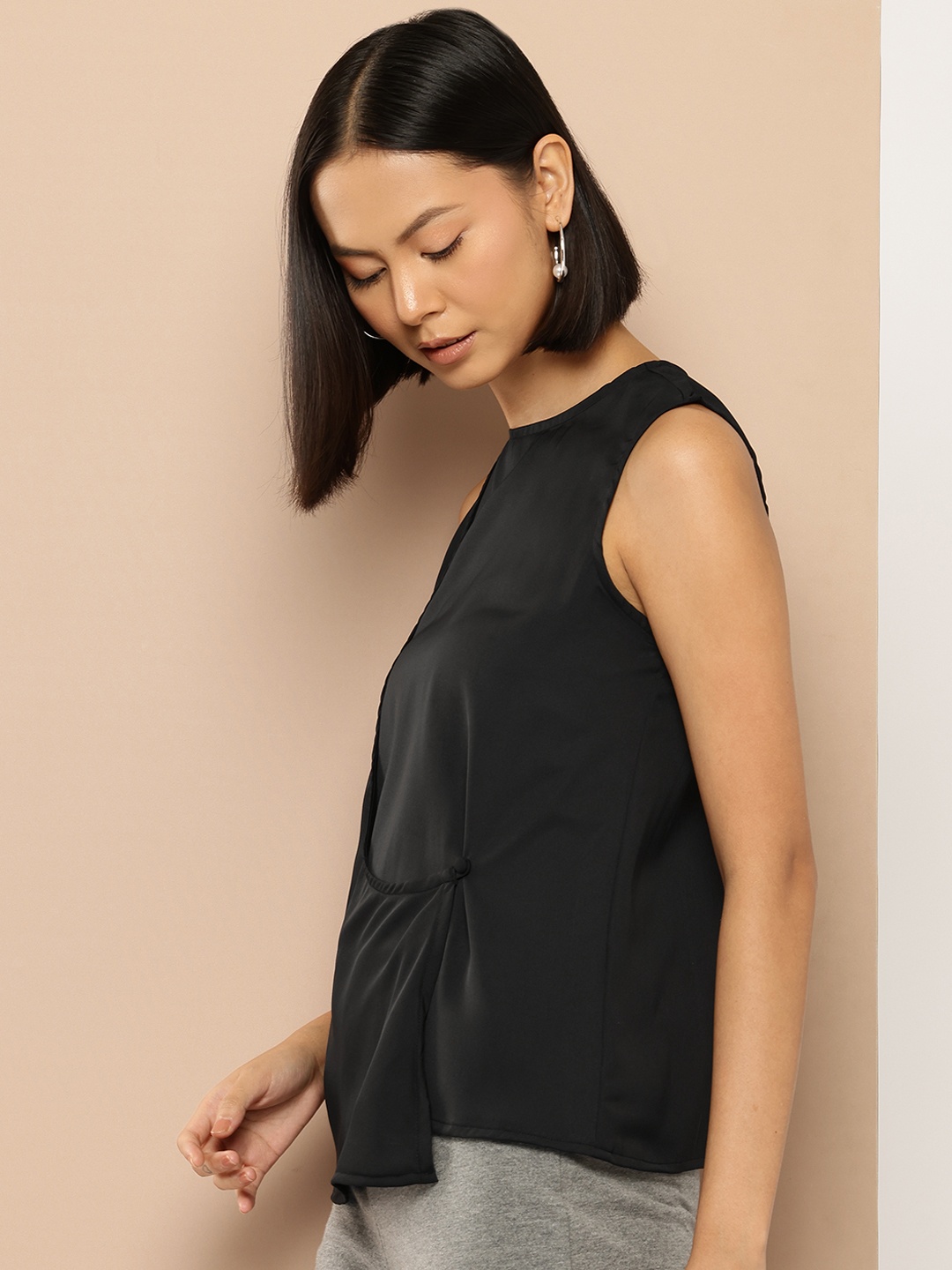 

her by invictus Wrap Top, Black