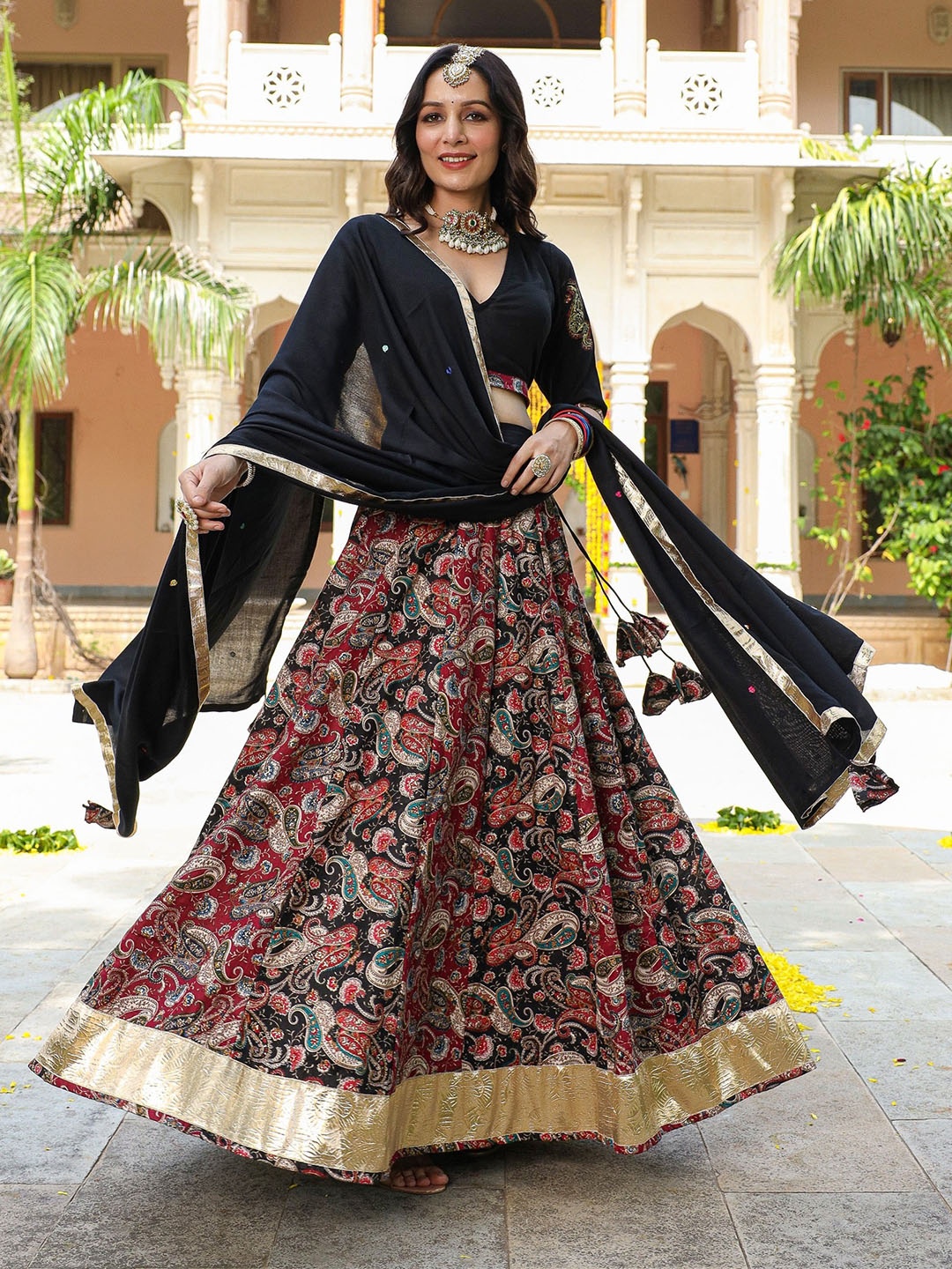 

Chandbaali Kalamkari Printed Ready to Wear Lehenga & Blouse With Dupatta, Black