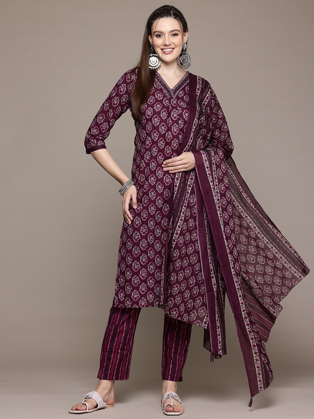 

Readiprint Floral Printed Pure Cotton Kurta With Trousers & Dupatta, Burgundy