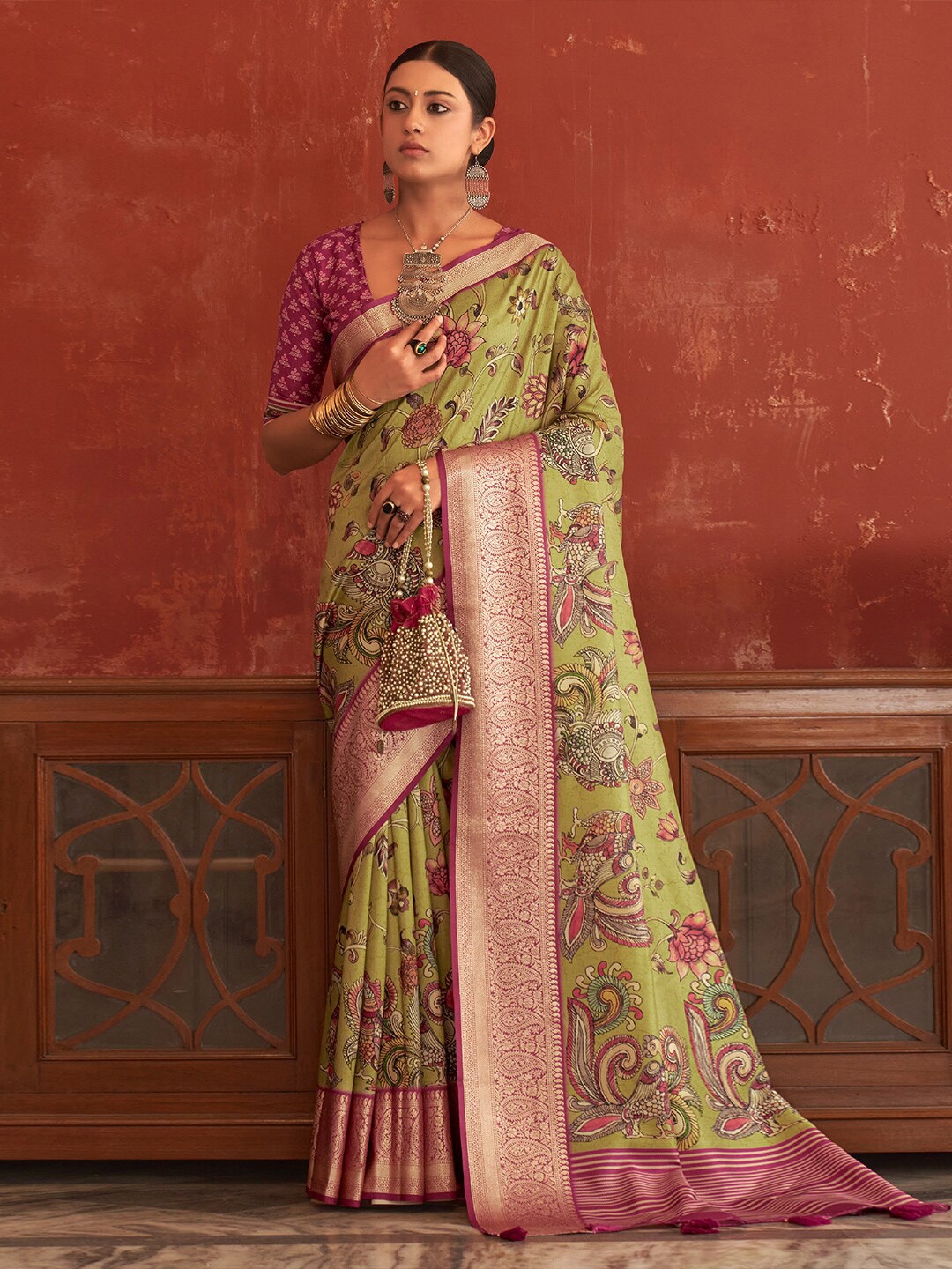 

saree.com Floral Zari Art Silk Kalamkari Saree, Green